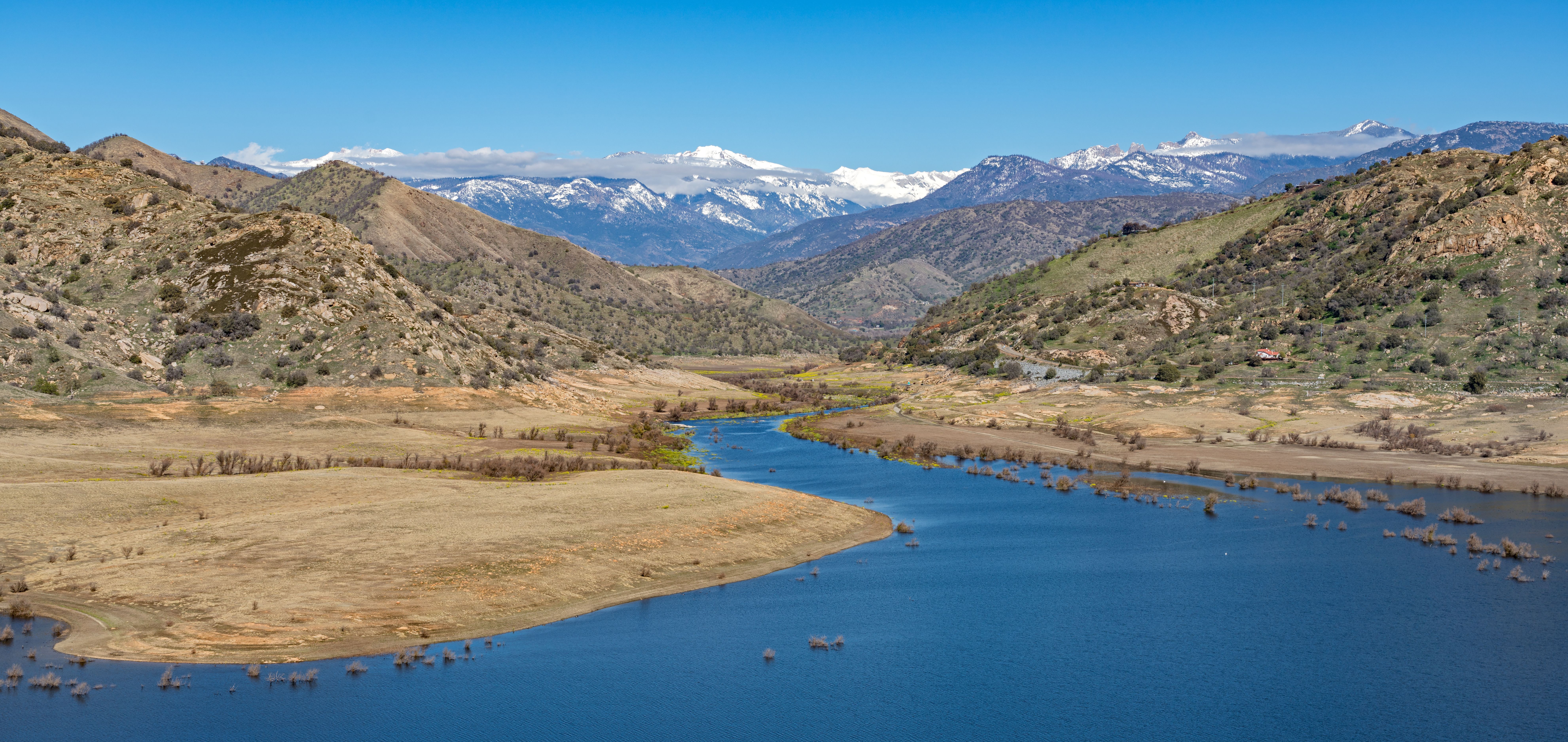 This Underrated Small Town Is Right Next To Sequoia National Park