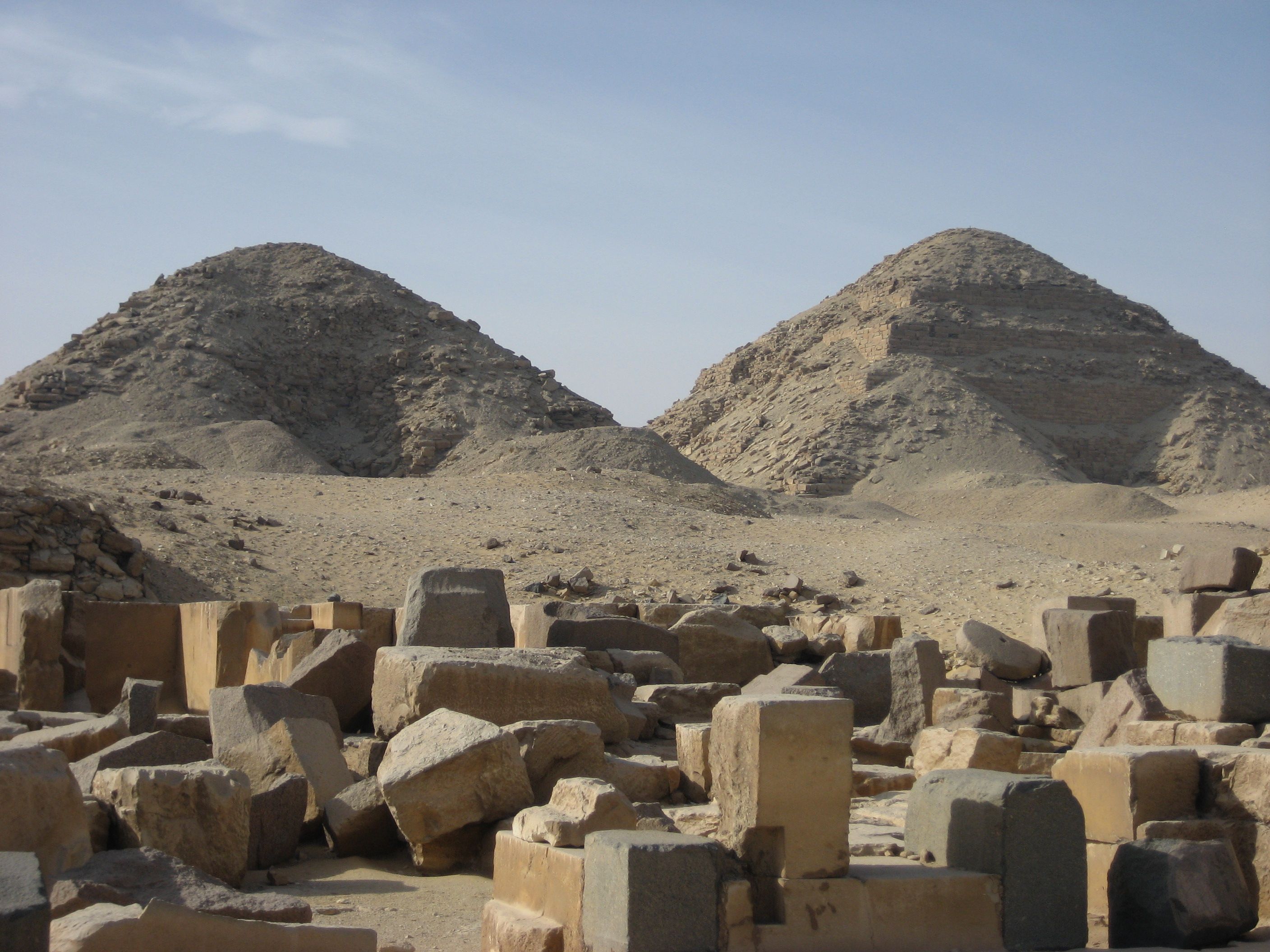 Here Are The 7 Most Unique Things Found In Egypt's Pyramids