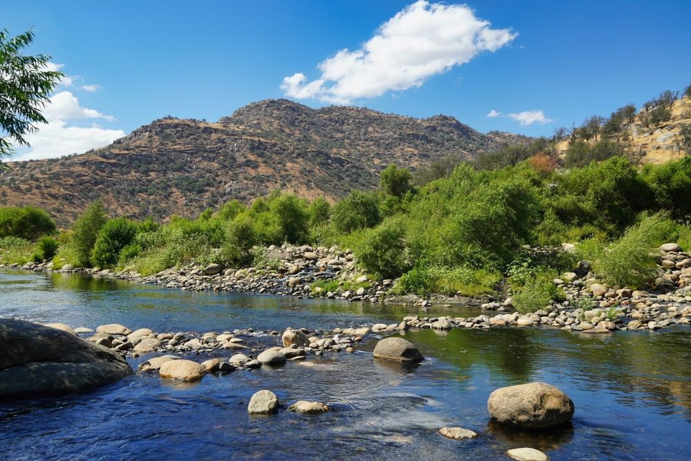 This Underrated Small Town Is Right Next To Sequoia National Park