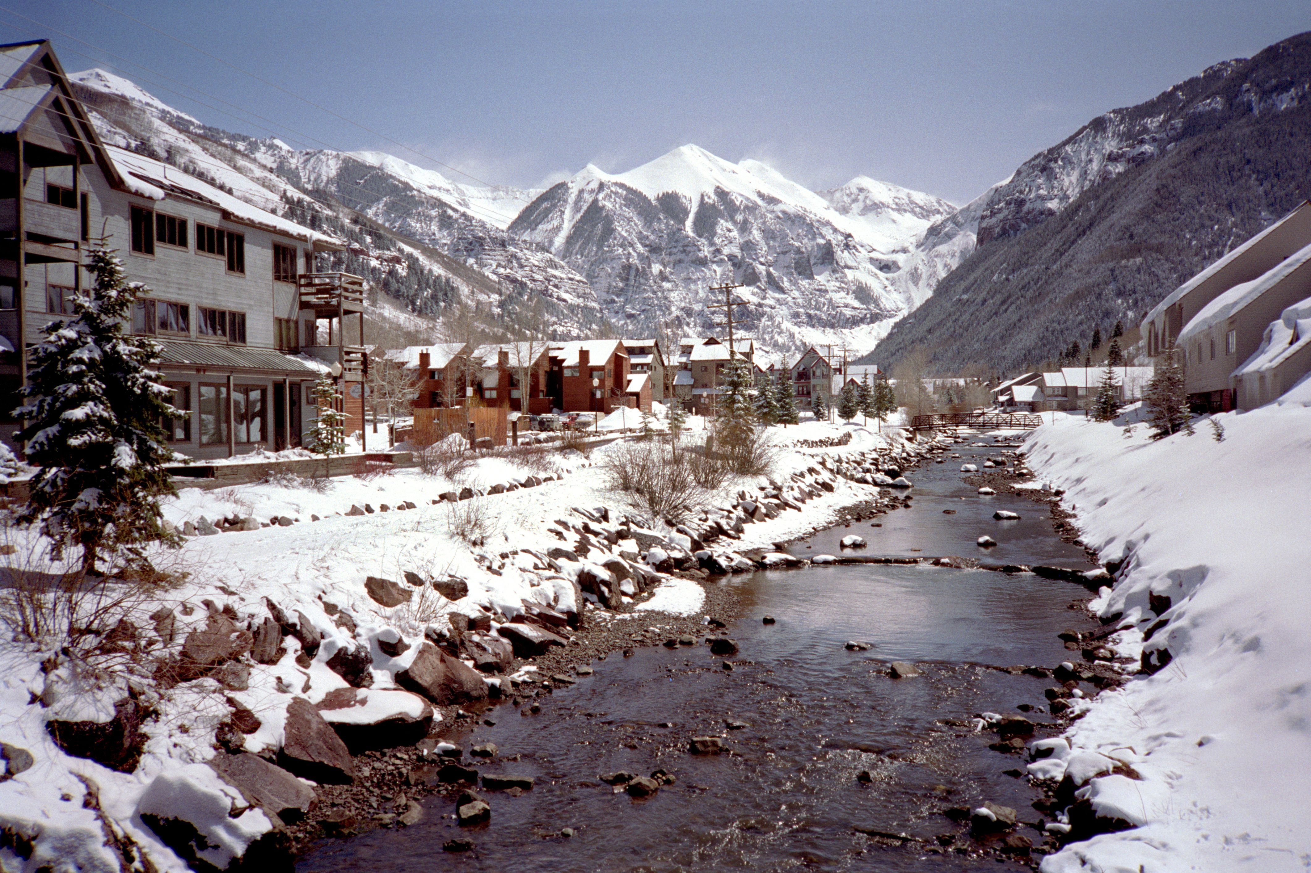 10 Best Small Mountain Towns In Colorado To Visit This Winter