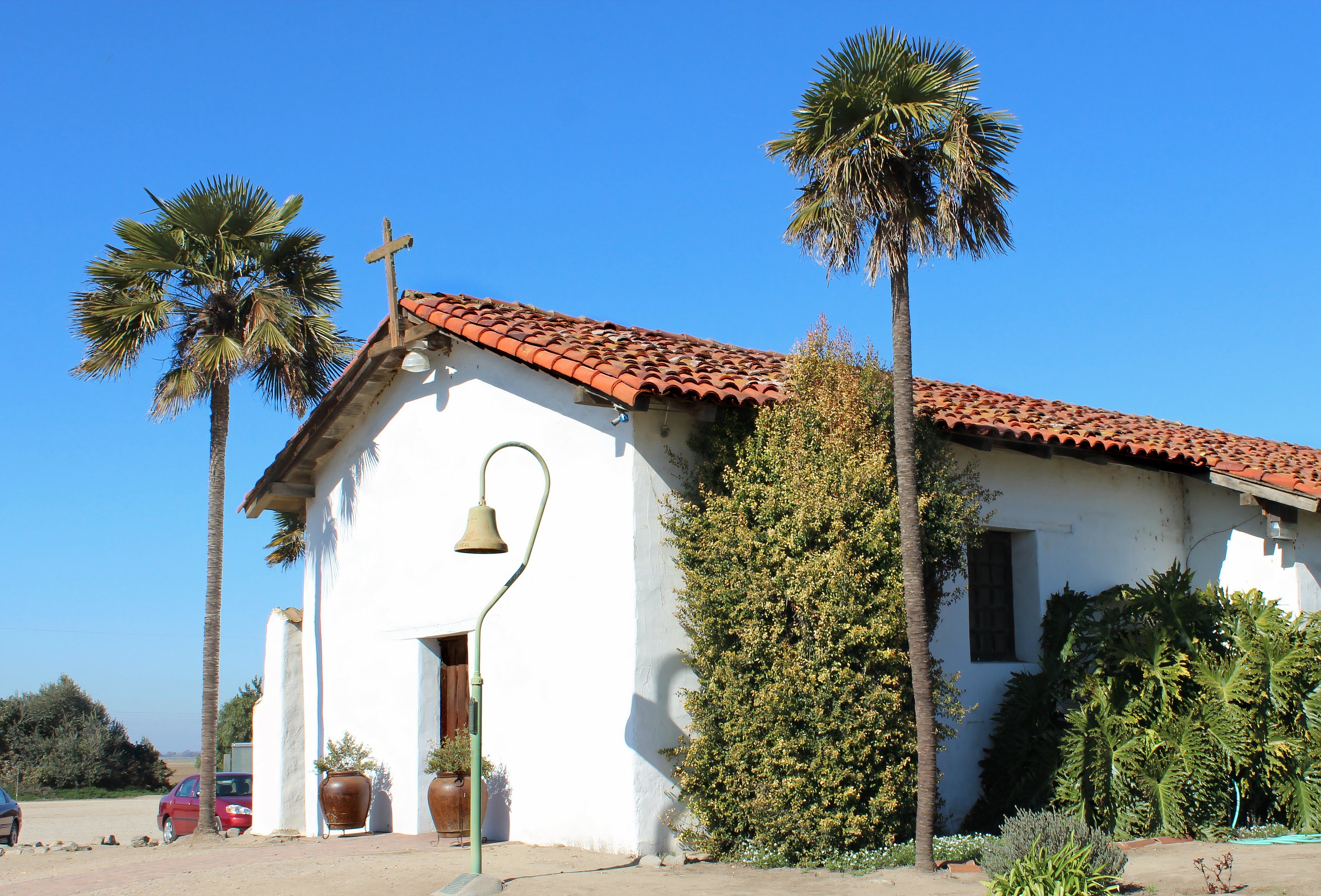 This Charming Town Next To California's Most Underrated National Park ...