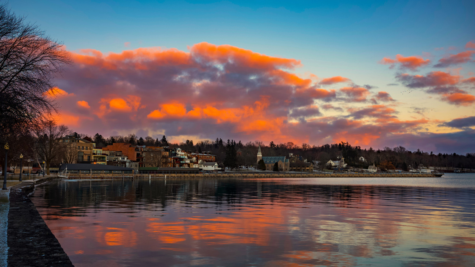 8 Best Small Towns For Retirement & Quality Of Life In America