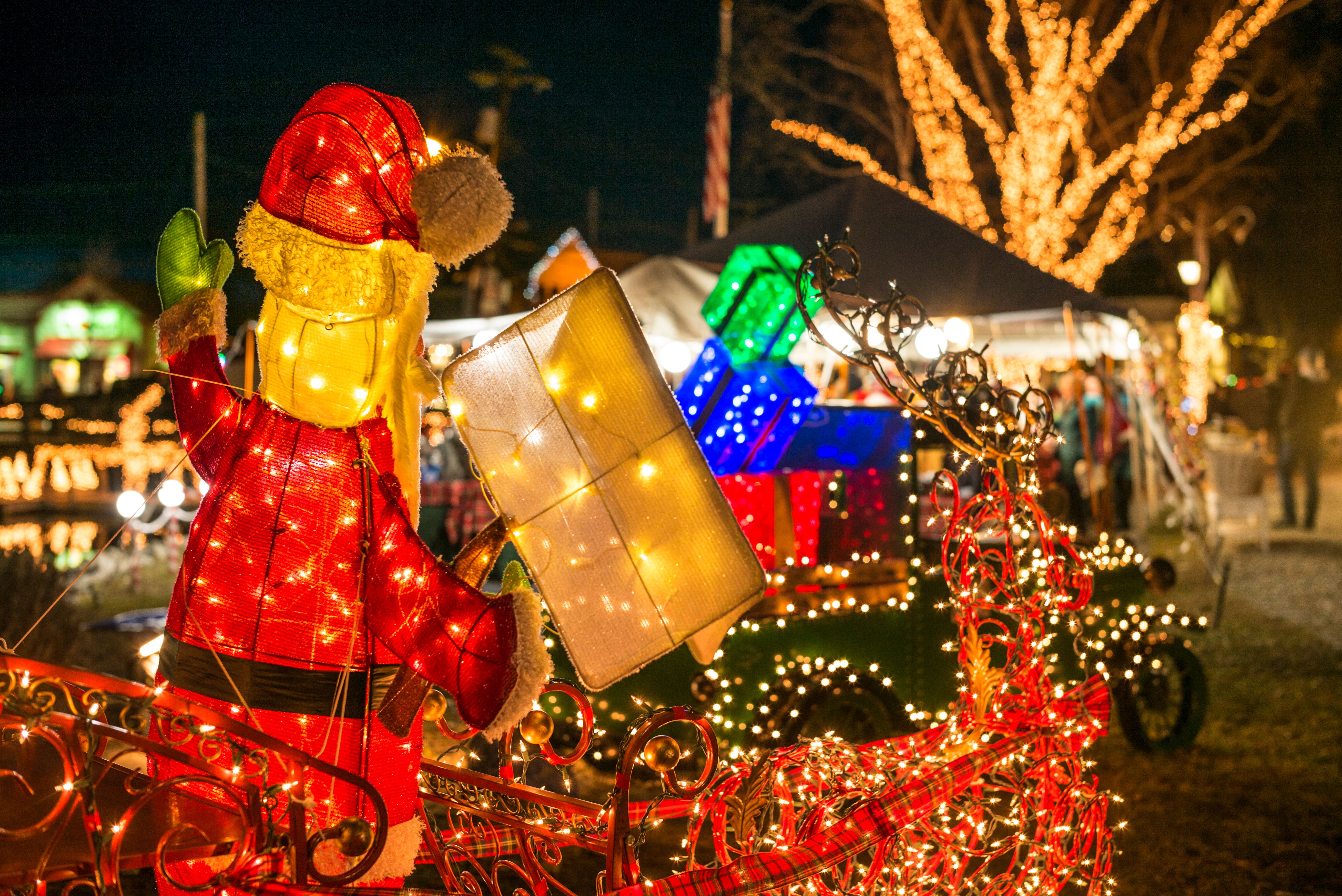 10 Best Christmas Villages In America This Winter