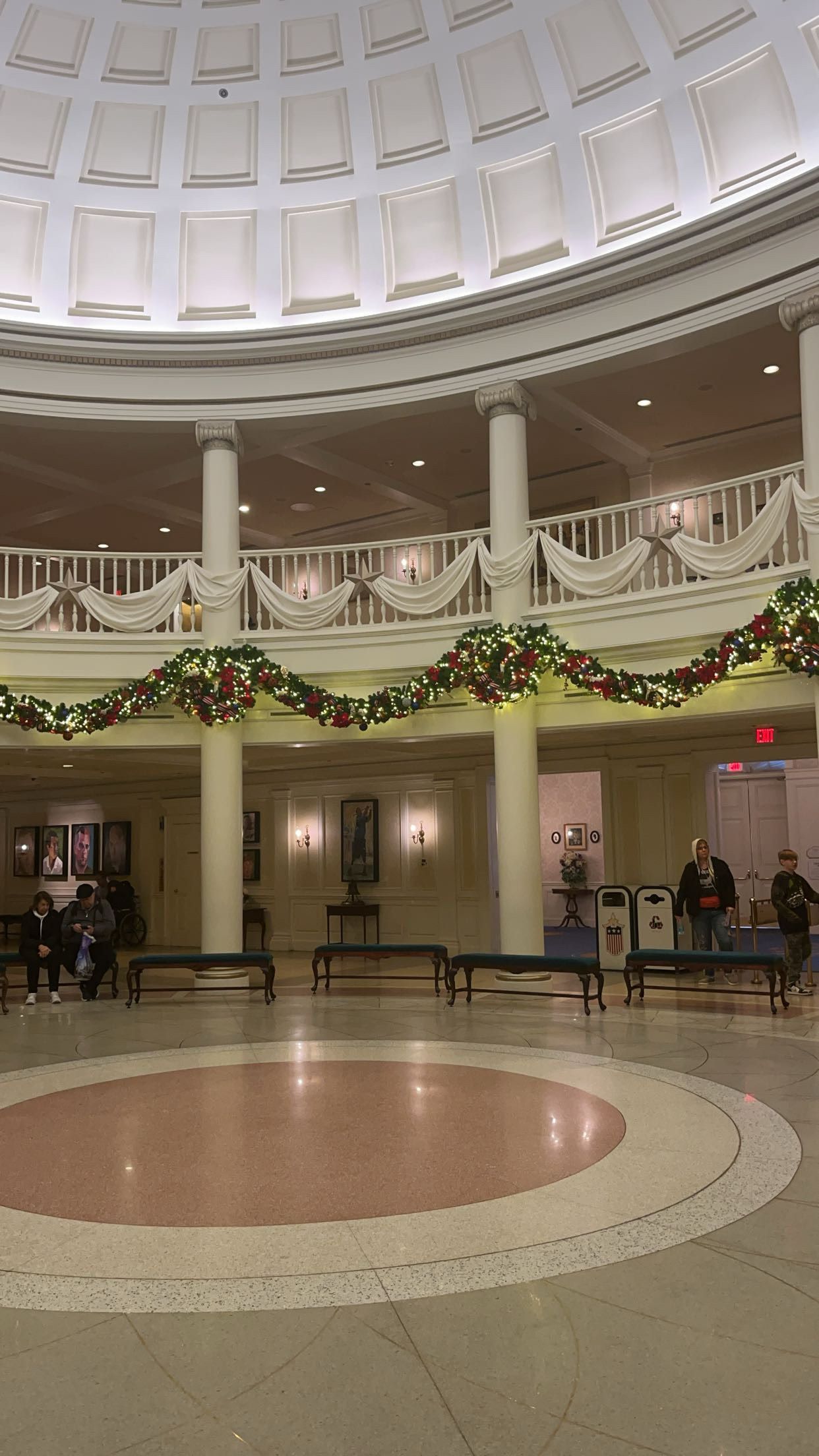 Tourists Can Expect These Changes At Disney World During The Holidays