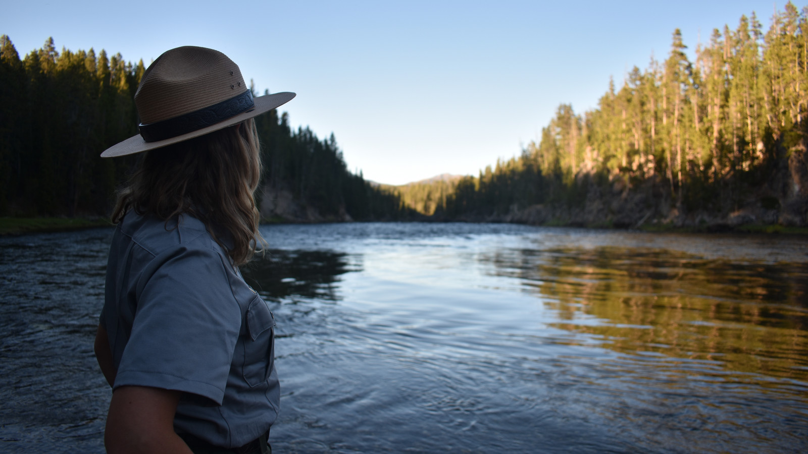 Visitors Are "Adopting" National Park Rangers As They Wait For Government Shutdown Back Pay
