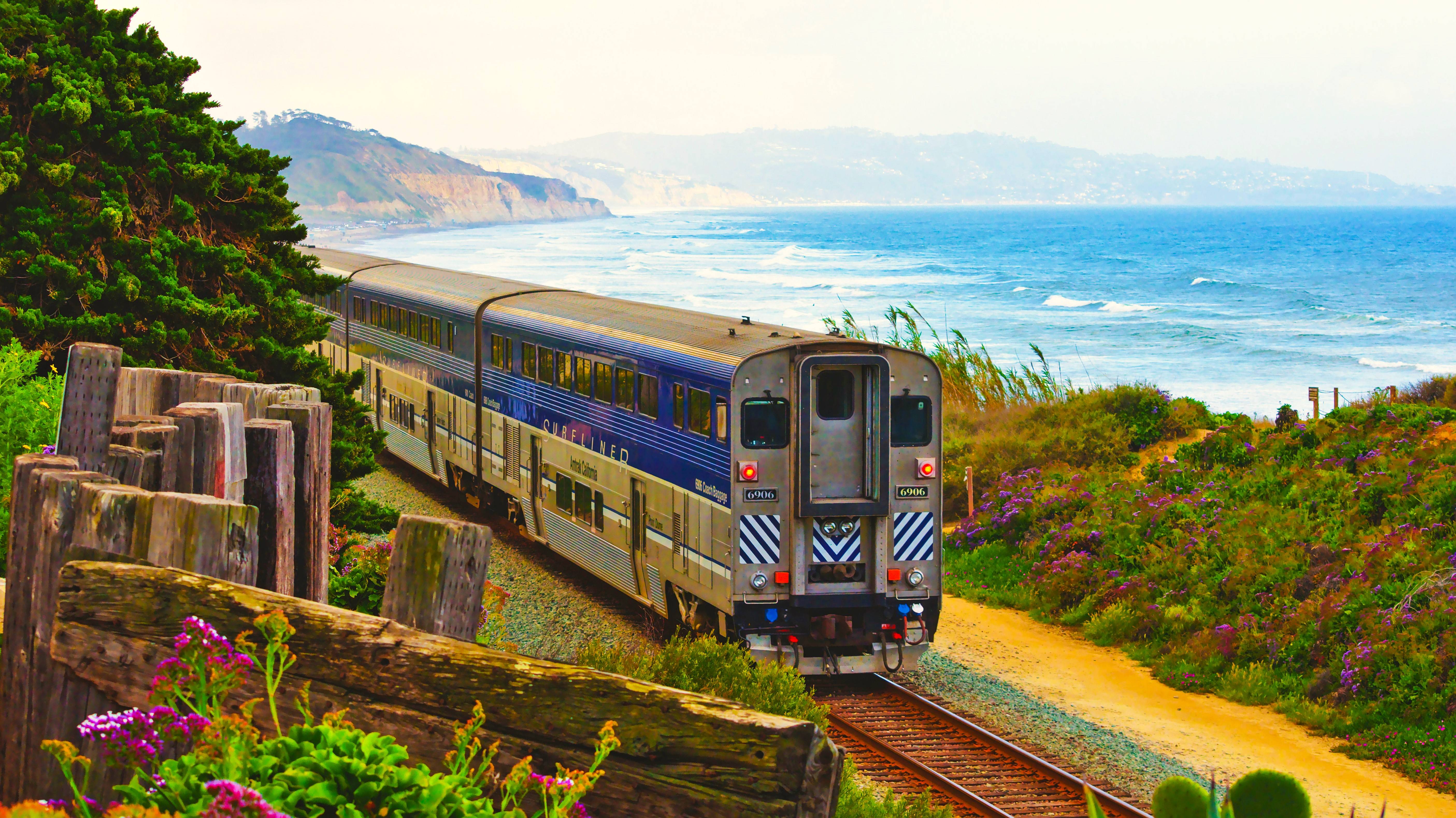 Short Distance Train Amtrak Passengers Keep Breaking This Unofficial