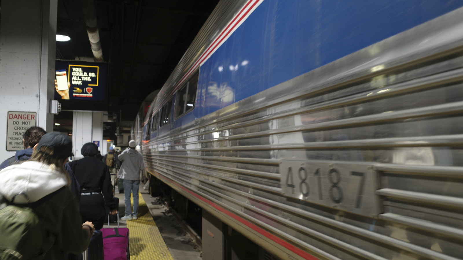 Rare Visual At Chicago Union Station As Amtrak Triple-Engine Train Is ...