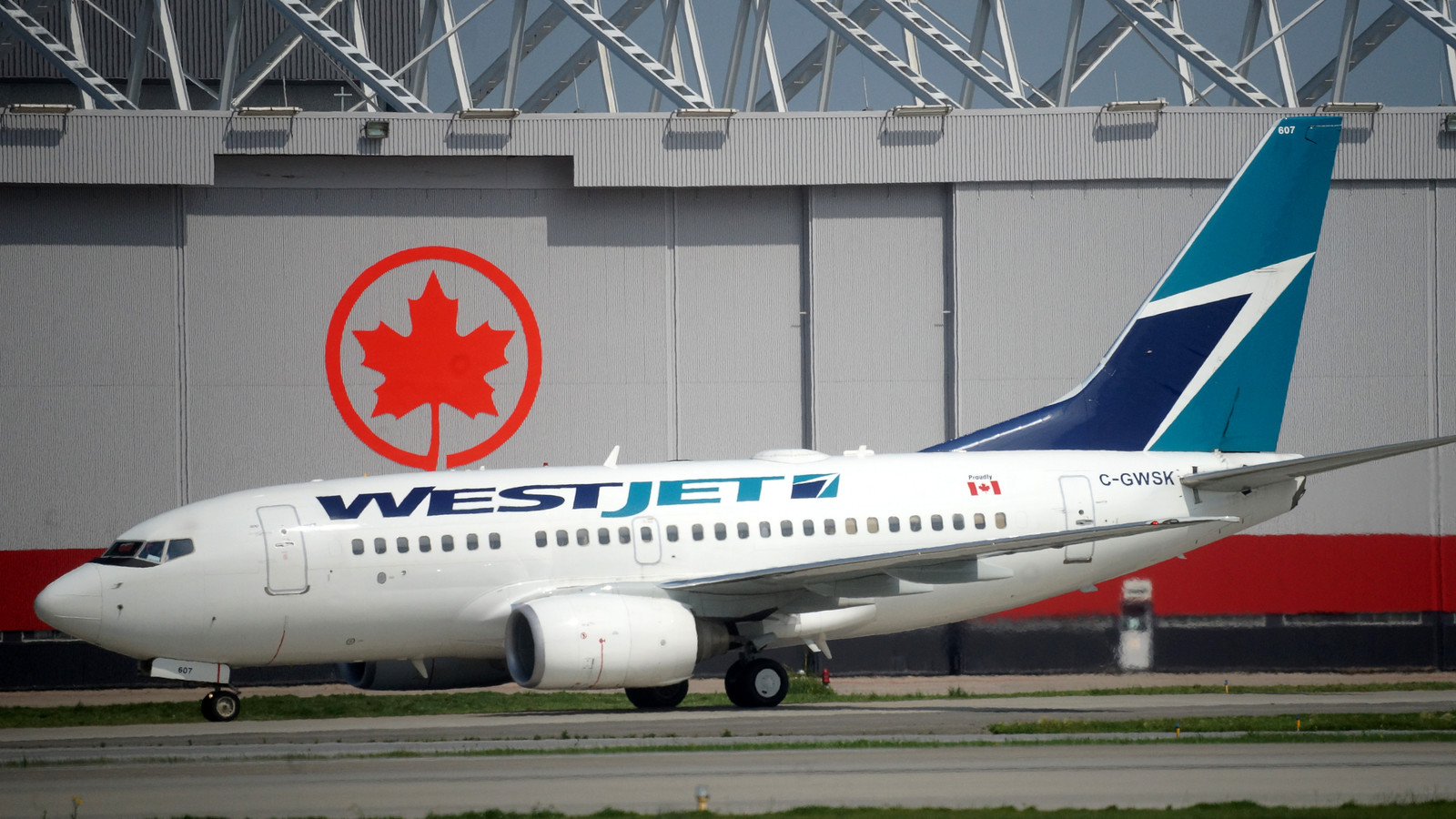Canadian Province Defies Boycotts With $8.8 Million In Funding For U.S. Flights