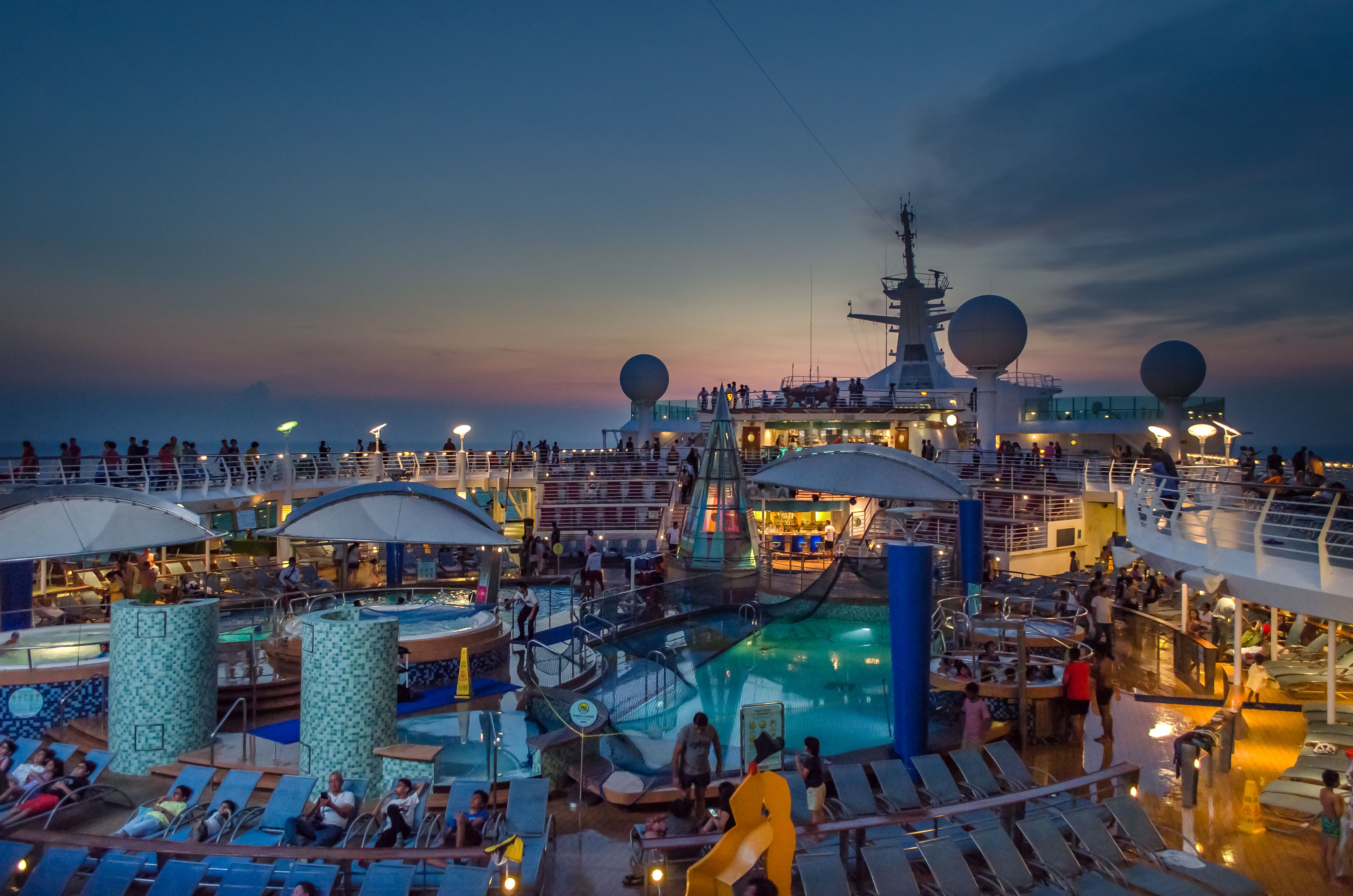 Royal Caribbean Ship Rescues 11 Refugees Sinking In Boat In Gulf Of Mexico