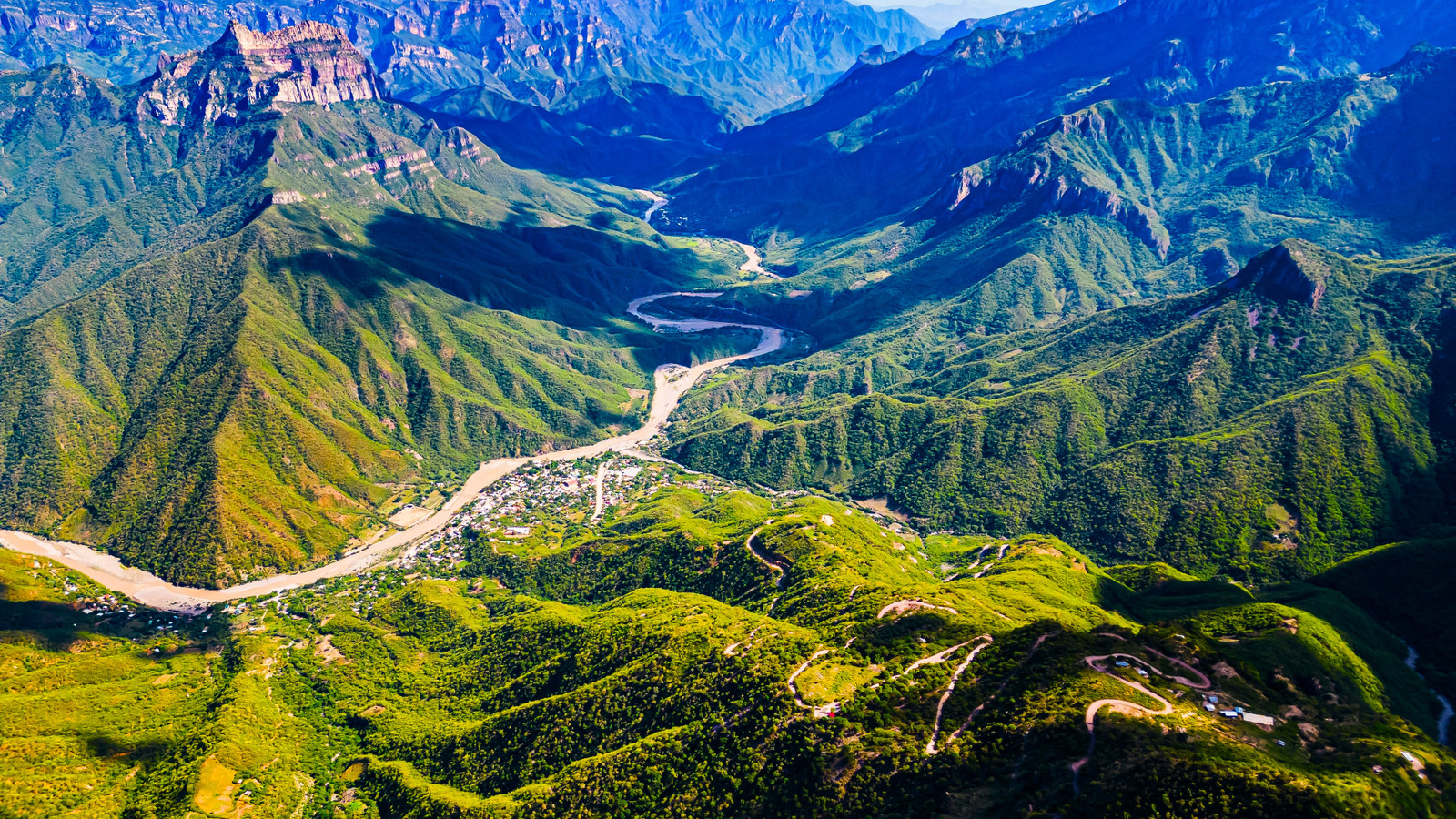 North America's Canyon 4 Times Bigger Than Grand Canyon