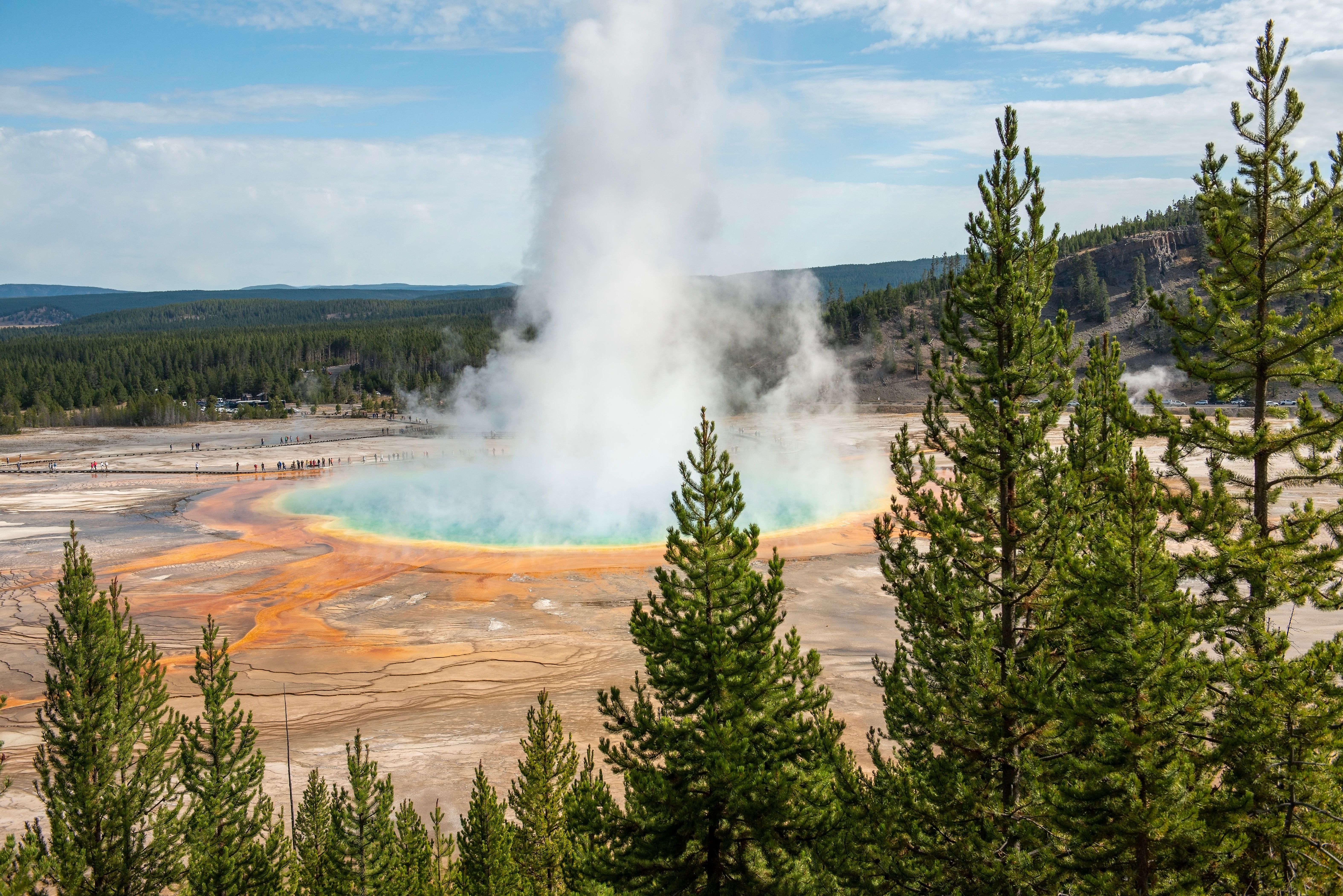 Visitor Loses His Life At Yellowstone National Park After Ignoring ...