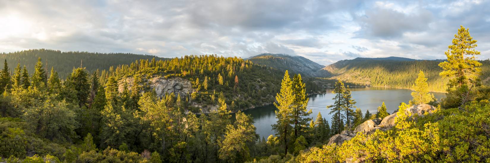 This Underrated But Scenic Lake Tahoe Alternative You've Never Heard Of ...