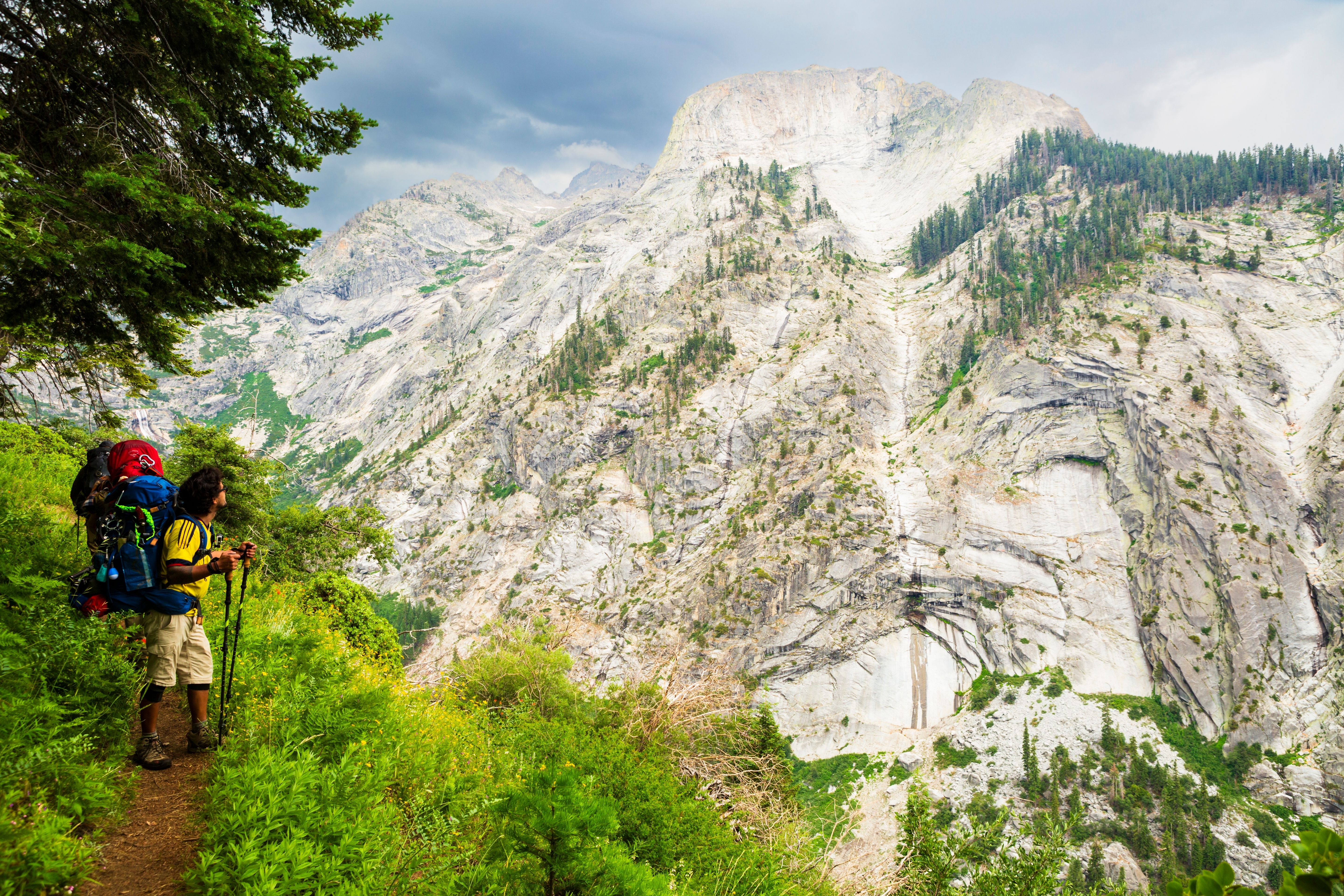 This California Trail Leads To A Secret Yosemite Valley Lookalike In