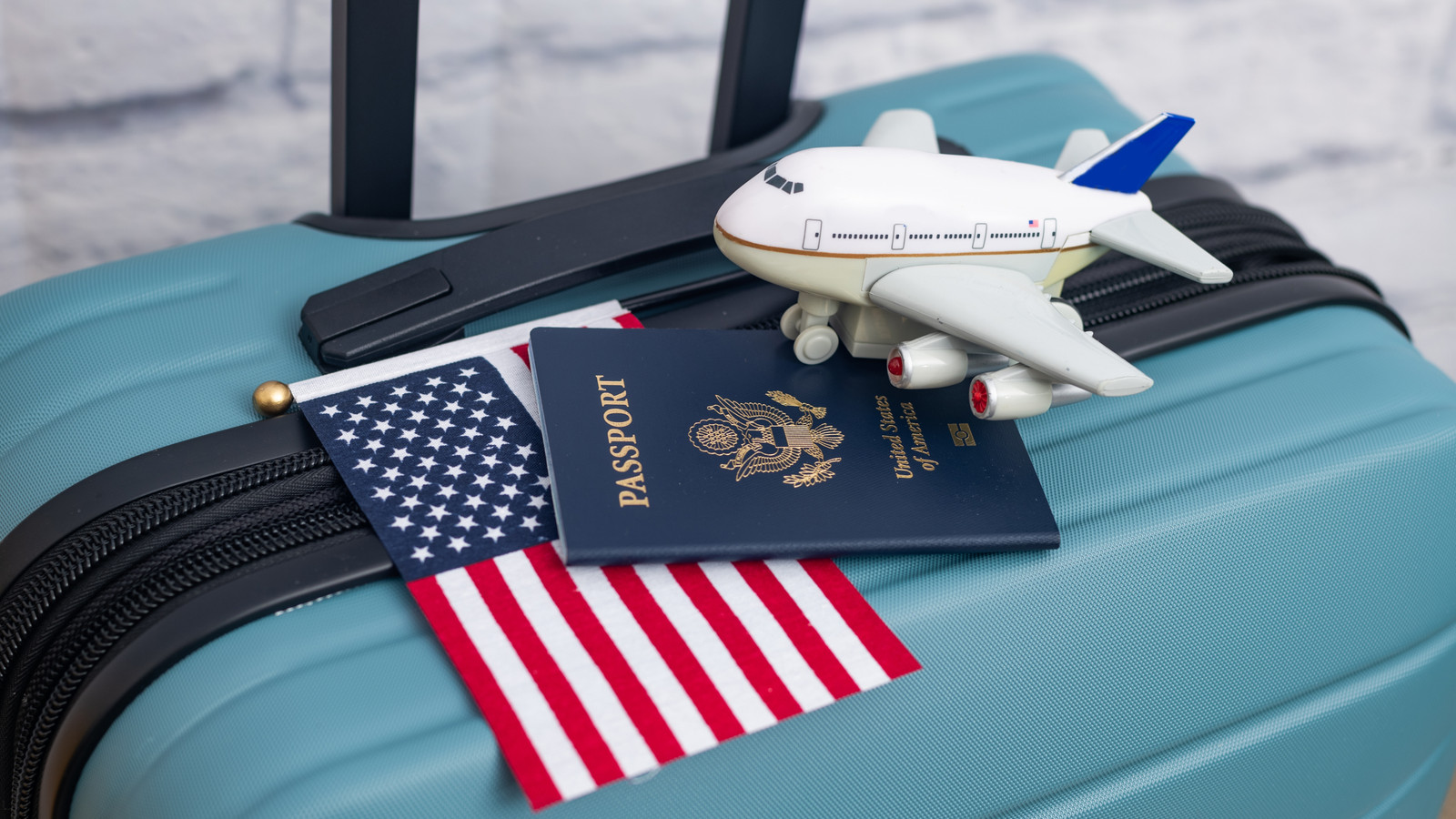 Go Us How the U.S. Government Issues Travel Advisories (And What Each Level ...
