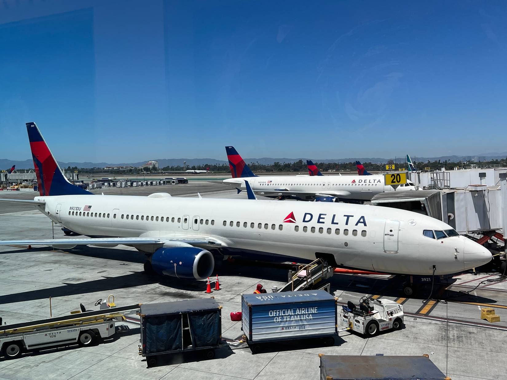 Delta Air Lines Is Pushing Back At Canadian Boycotts To The U.S. With ...