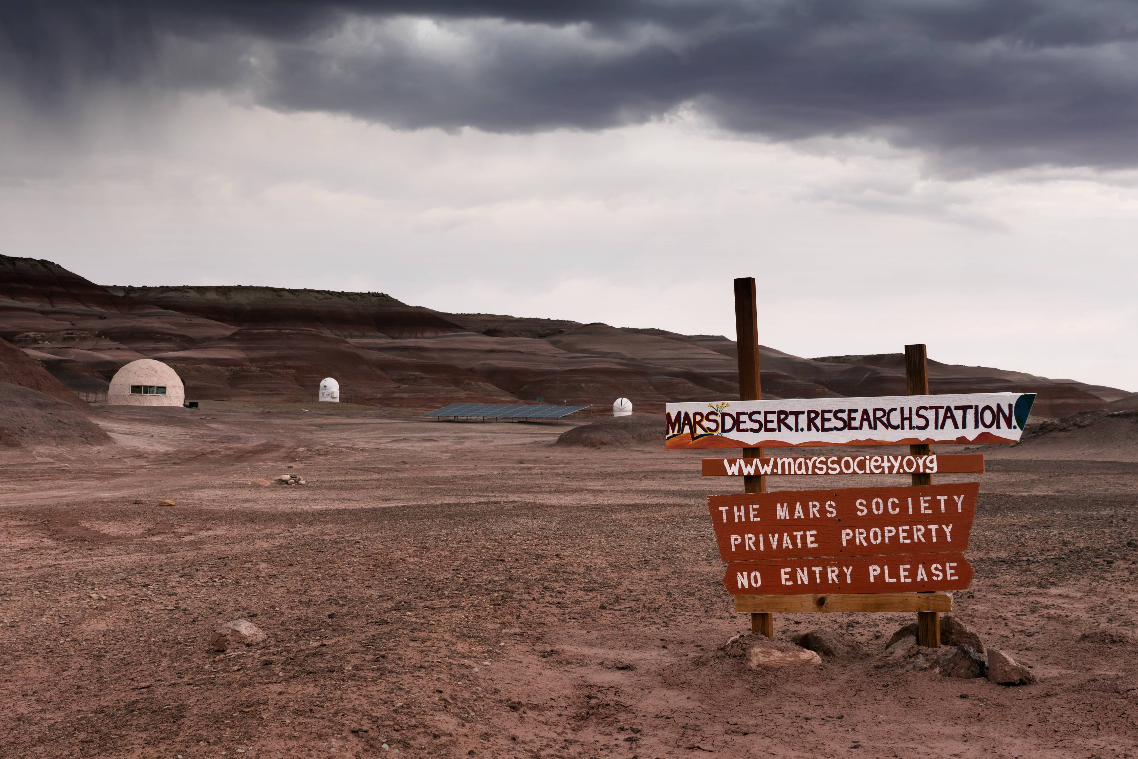 Mars Like Rocks Utah Scientists Surprised By How Much This Little-Known Town Looks Like Mars