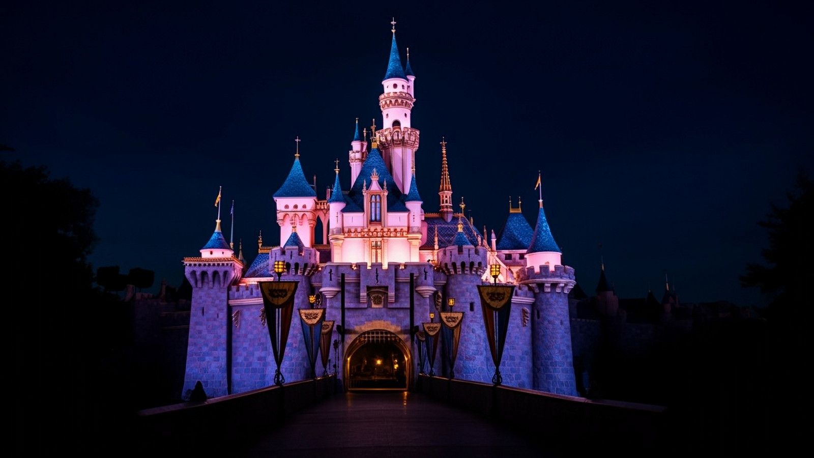 Disney Surprises Its Followers With A New Theme Park And Resort In An ...
