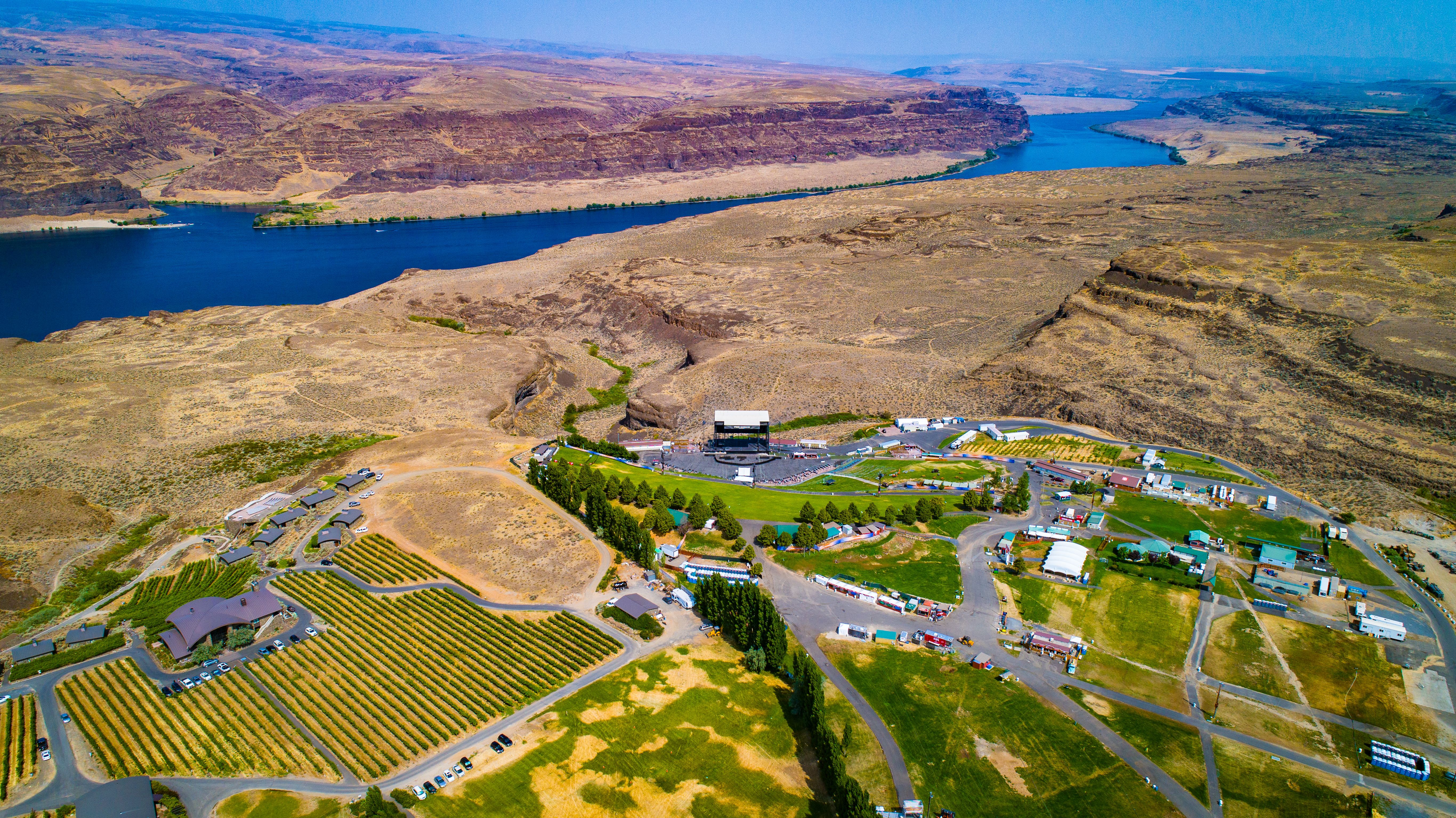 One Of America's Most Beautiful Concert Venues Is Hidden On The Cascade ...