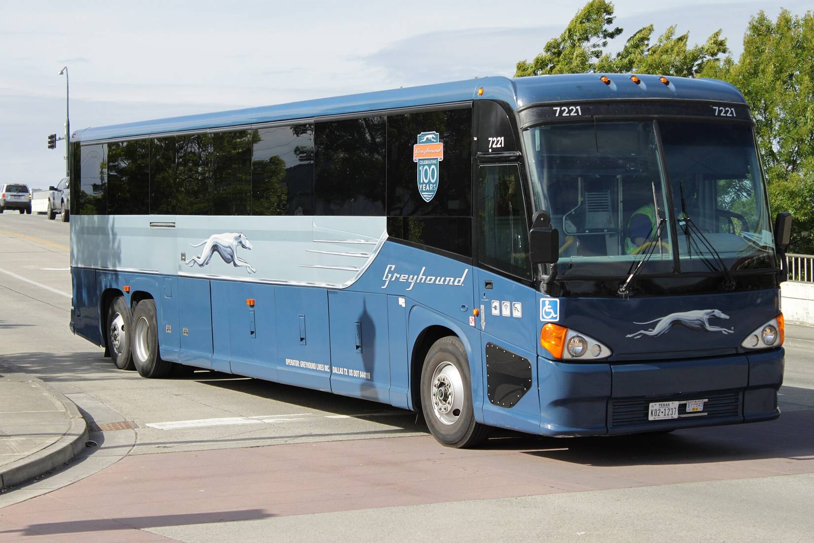 Greyhound Bus Color Greyhound Bus Passengers Agree That This One Route Needs To Make A Comeback