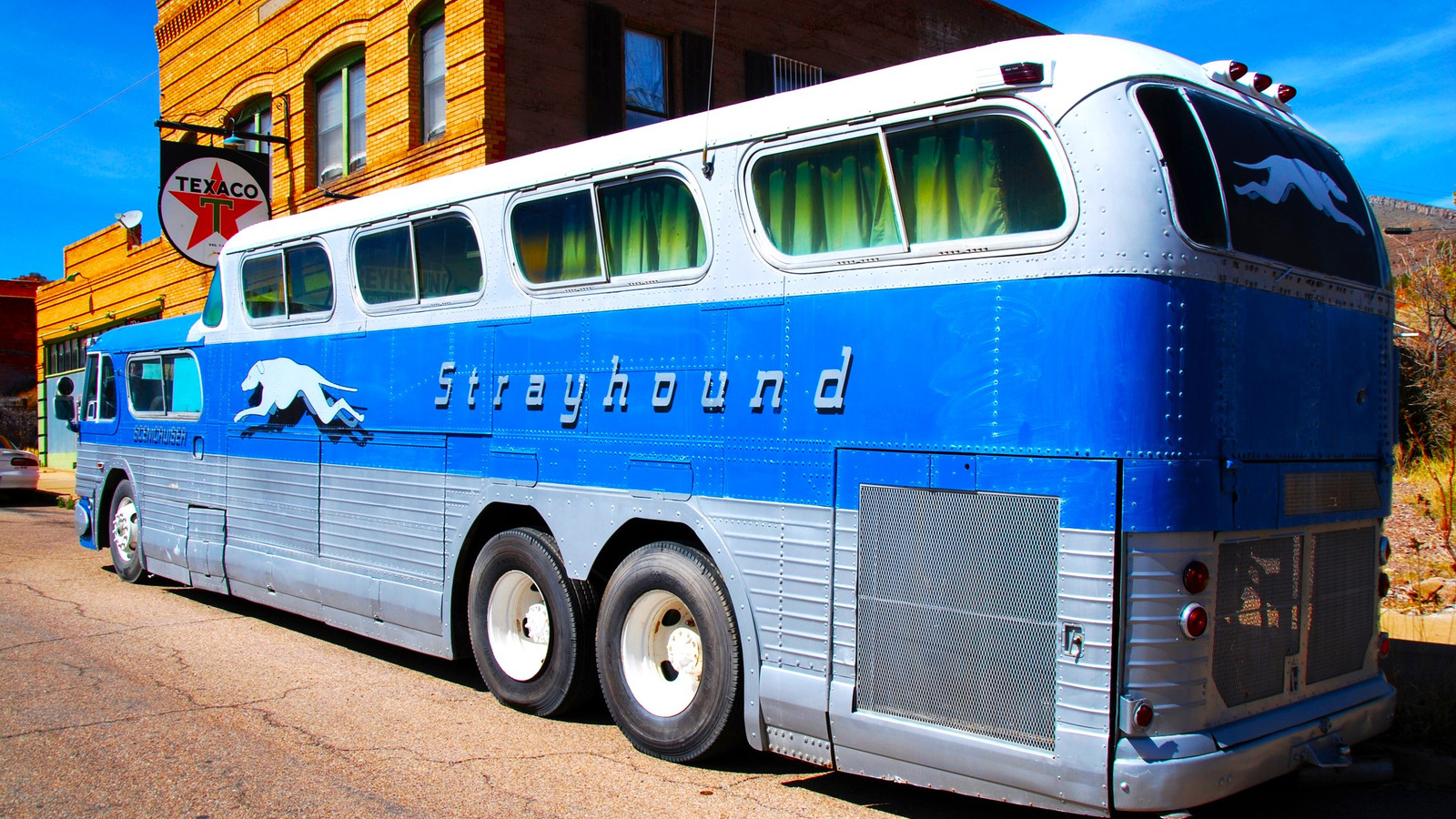 America’s Most Beautiful Greyhound Bus Station Is Also Its Most Historic