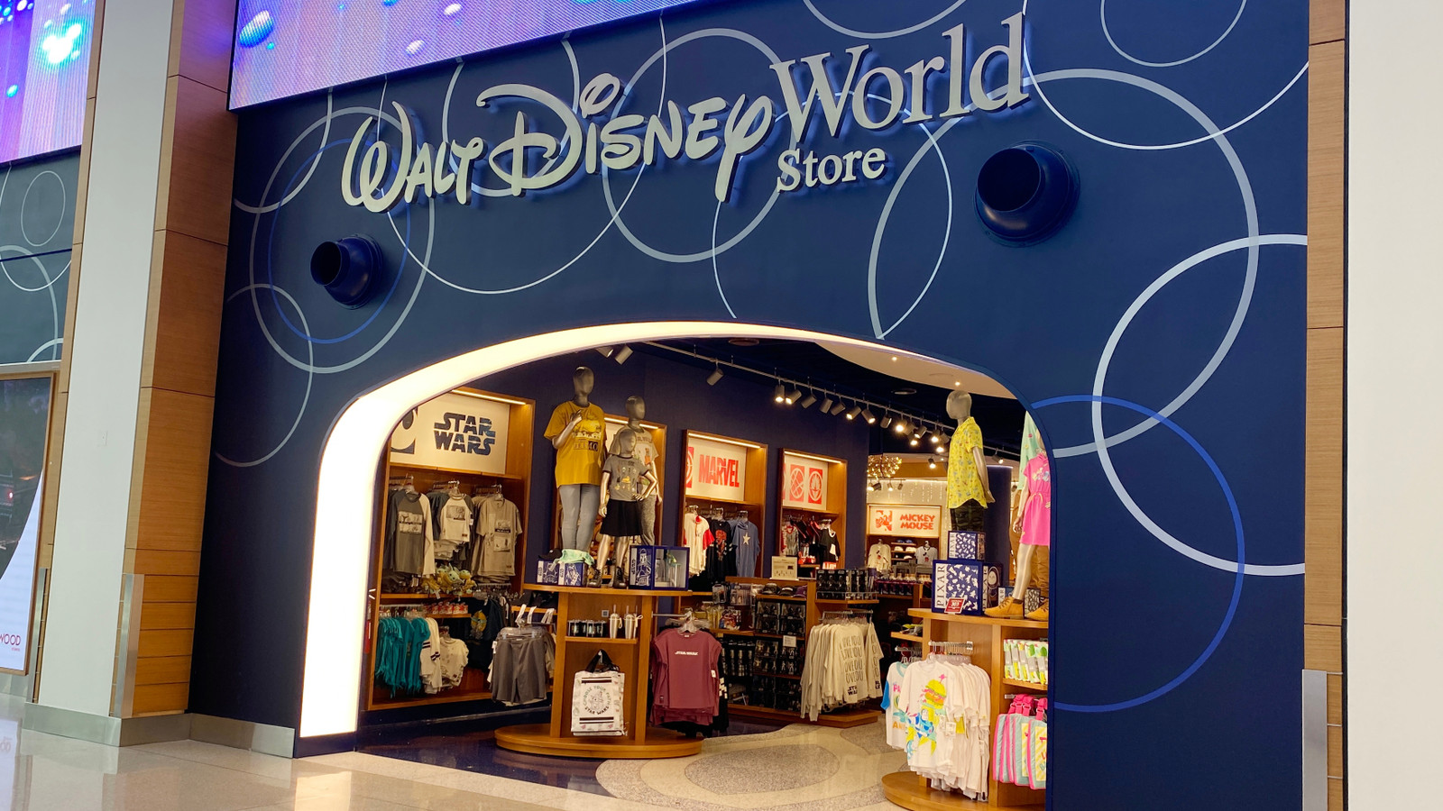 disney-world-s-worst-merchandise-item-has-parents-conflicted