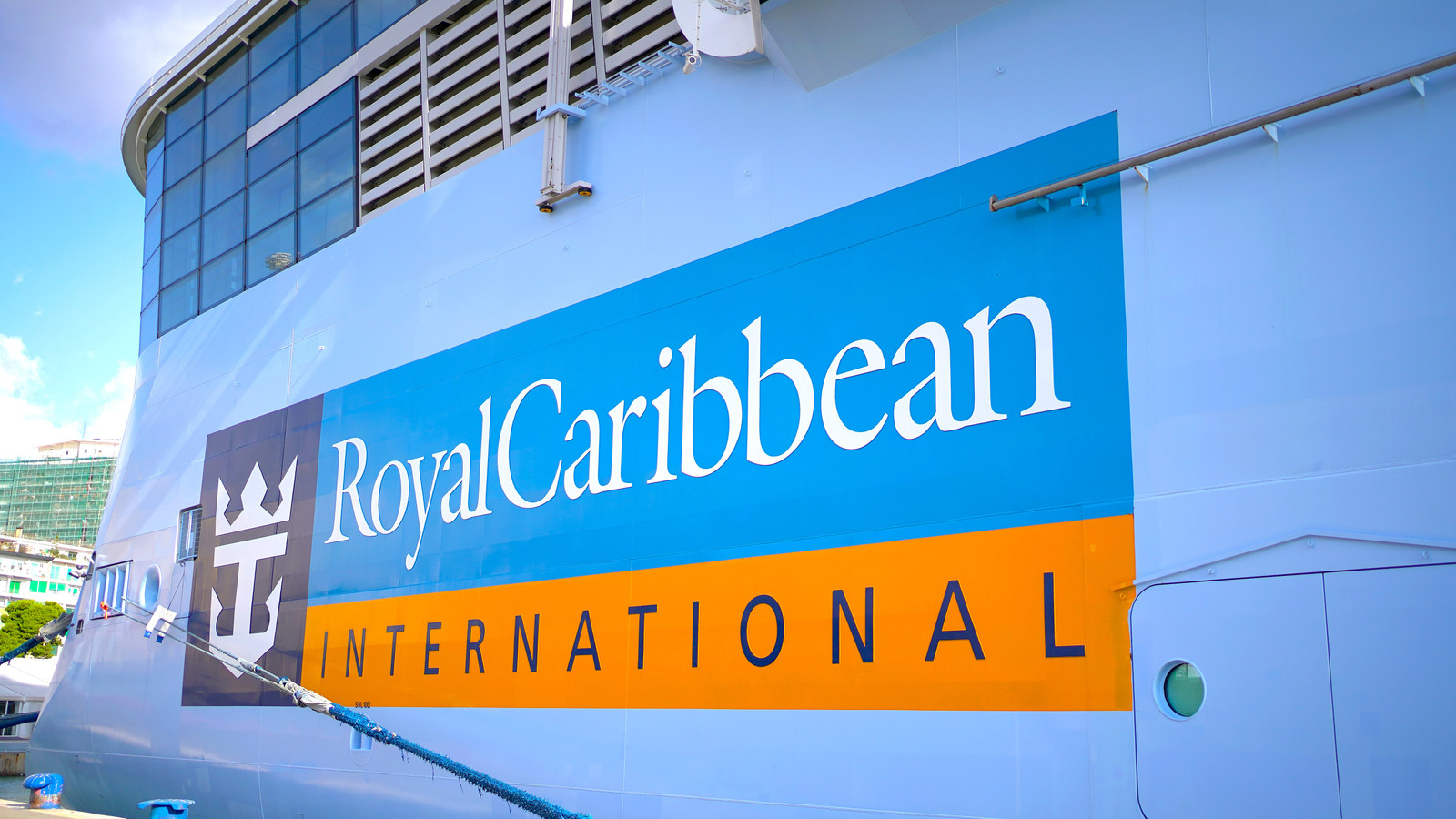 Royal Caribbean Keeps Quiet As Passengers Report "Tiring" Weeks-Long Email Glitch