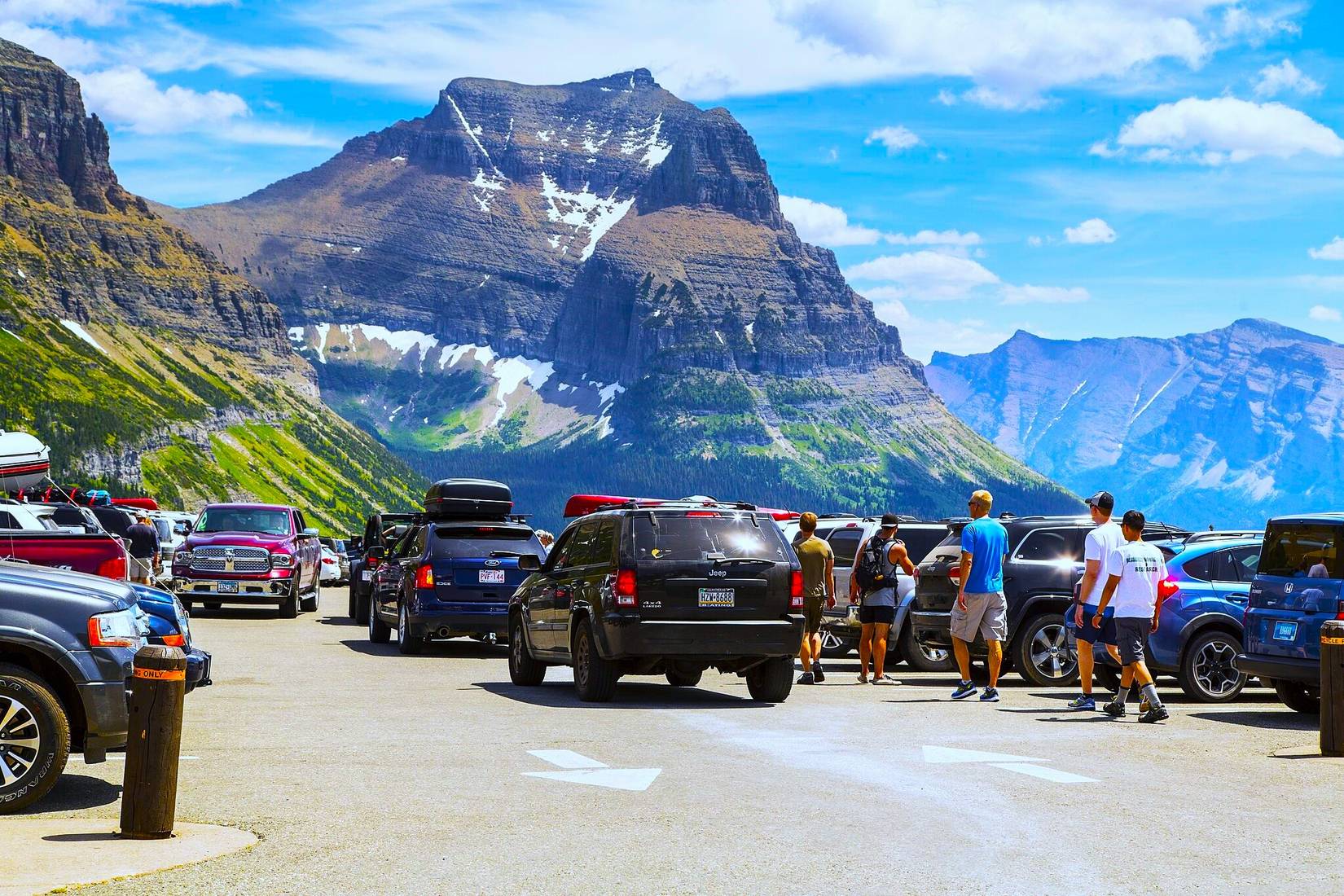 Crowded parking and congestion at Logan Pass, Glacier National Park, Montana