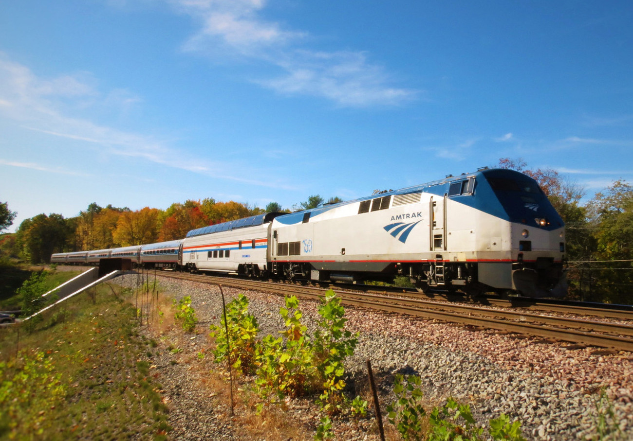 This Scenic U.S.-Canada Border Train Is Quickly Becoming Amtrak’s Fastest-Growing Fall Route