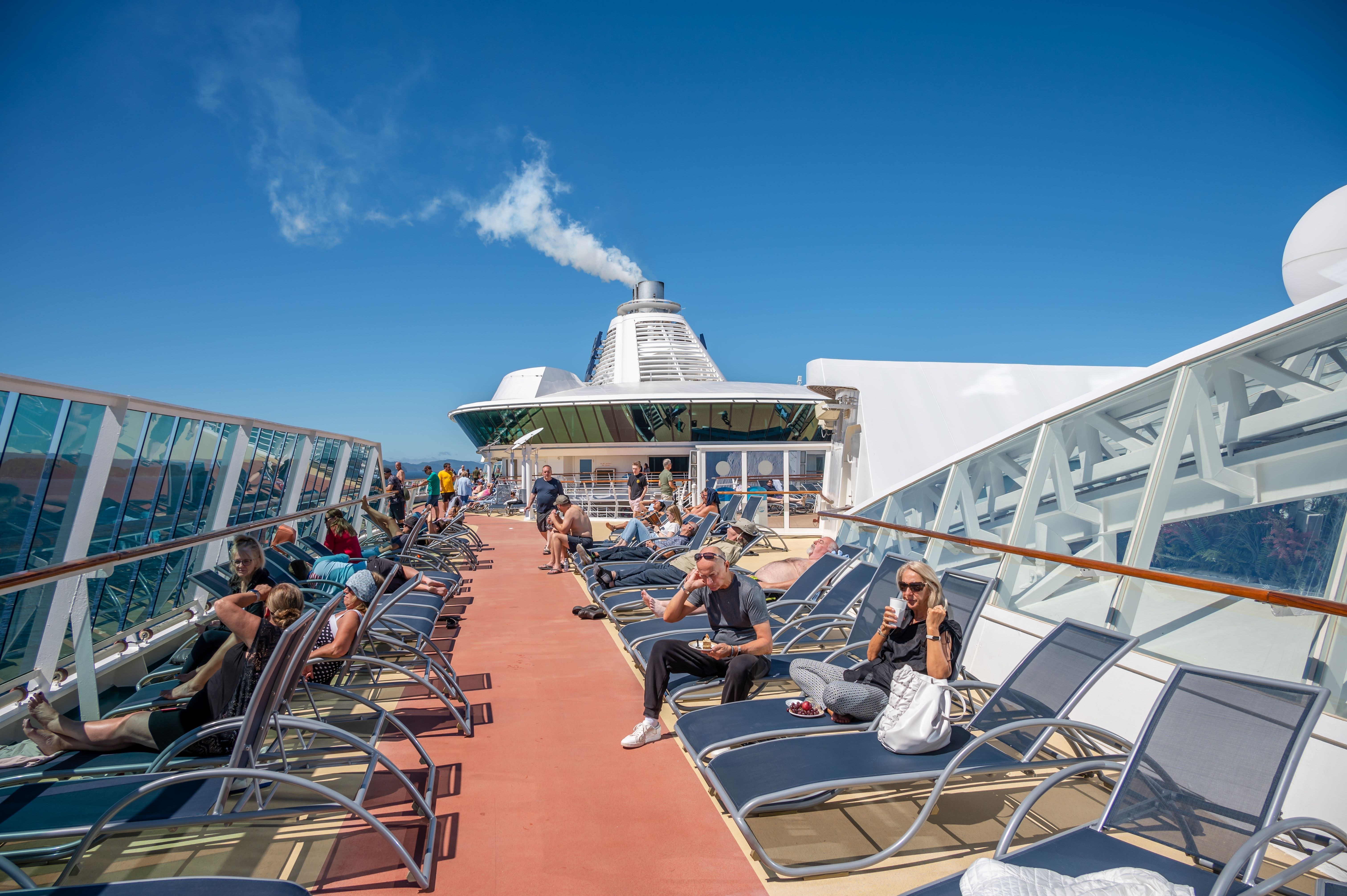 Royal Caribbean Cuts U.S. Cruise Two Days Short As Thousands Of Passengers Are Unable To Leave Ship