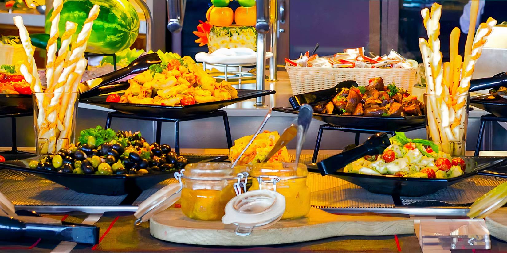 Royal Caribbean Rhapsody of the Seas: A Complete Guide