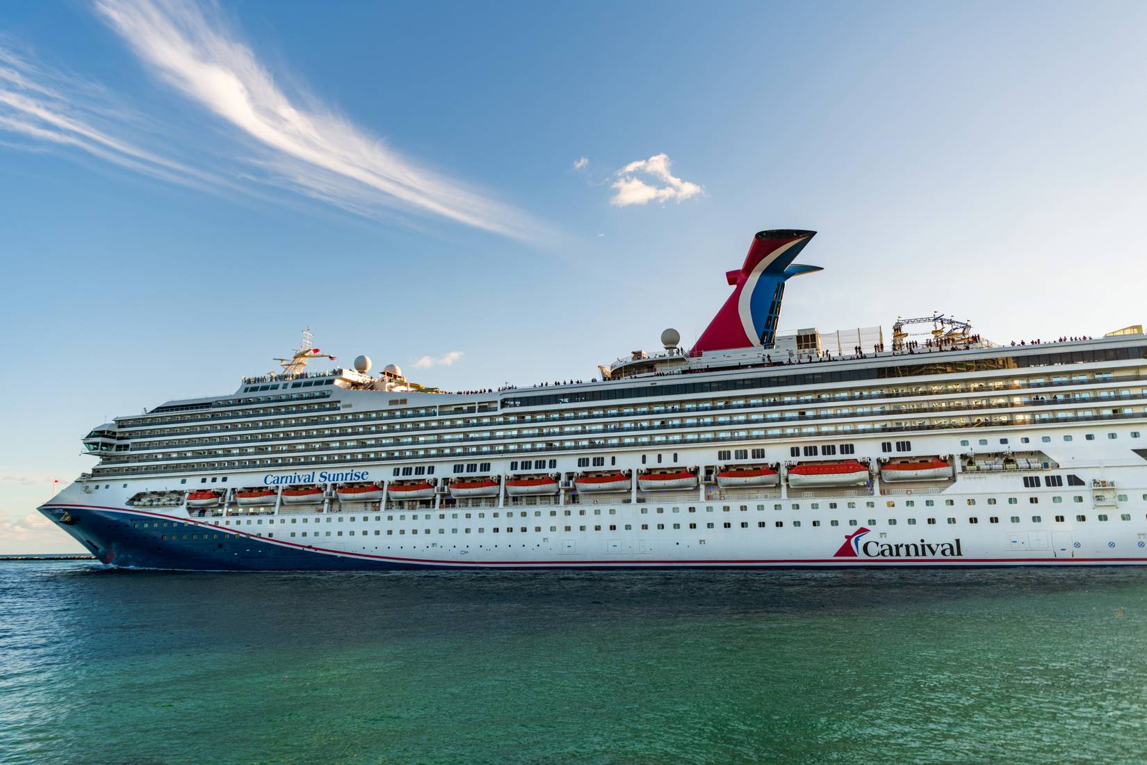 カーニバルクルーズラインの最新の永久禁止は、たとえ熱心なファンであっても、投稿してはいけないことを厳しく警告するものだ