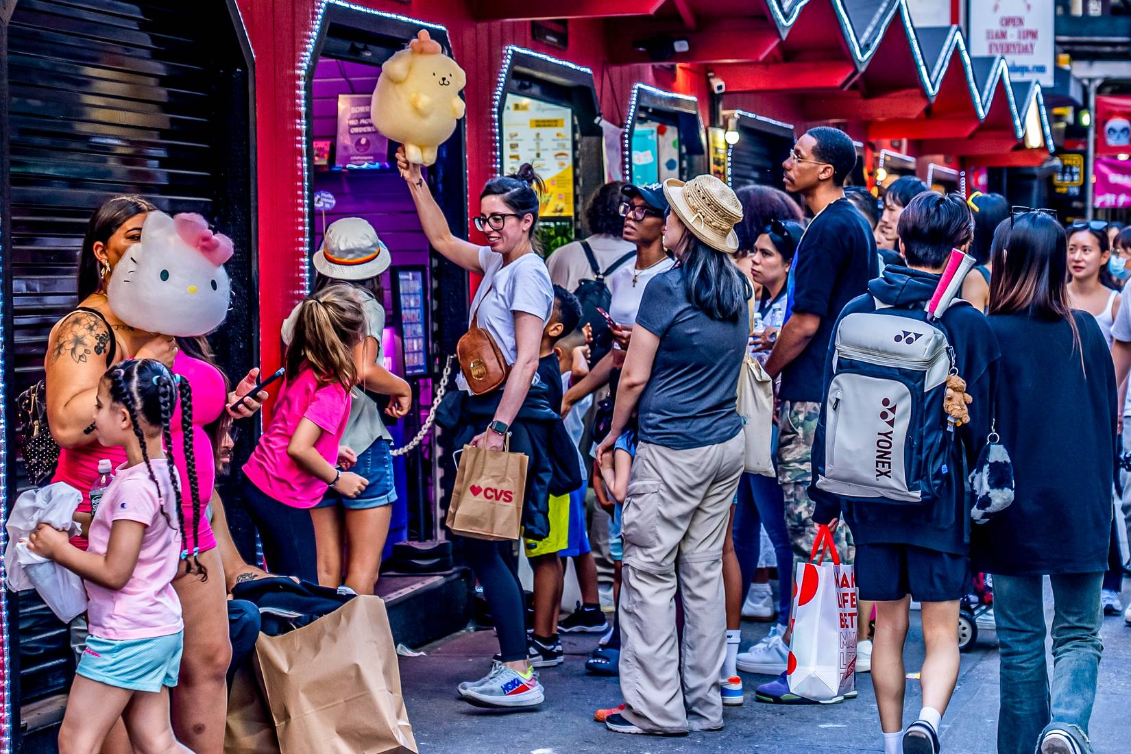 Die Zahl der Reisenden aus einem weiteren US-Verbündeten ist um fast die Hälfte zurückgegangen