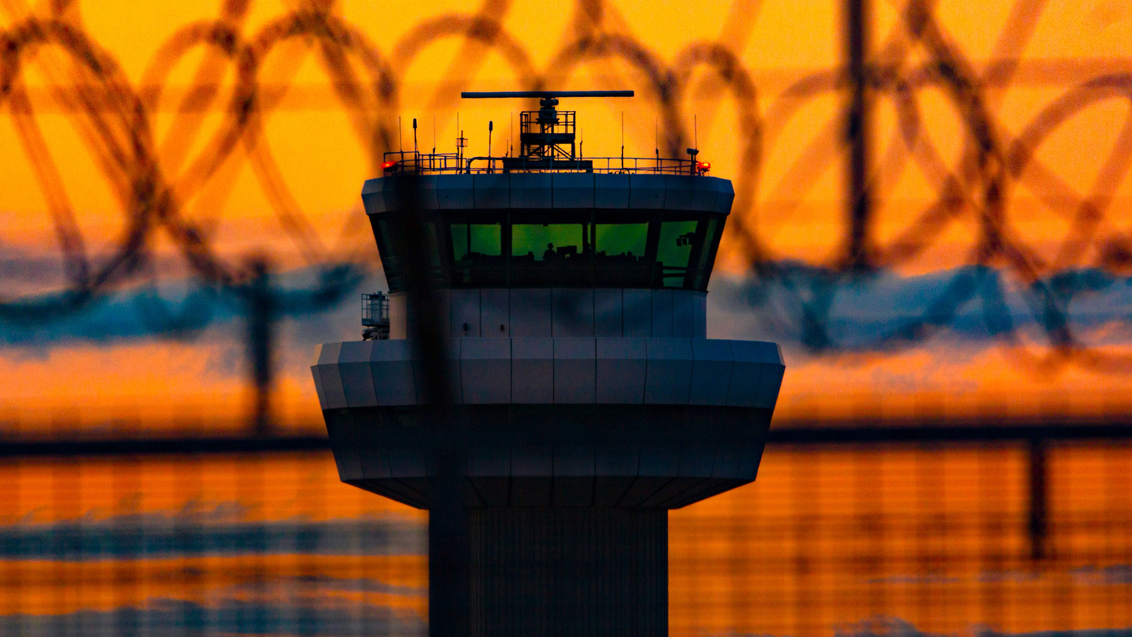 U.S. Air Traffic Controllers Reject FAA's $10K "Patriot Bonus" With A Stern Response And Unresolved Shutdown Complaints
