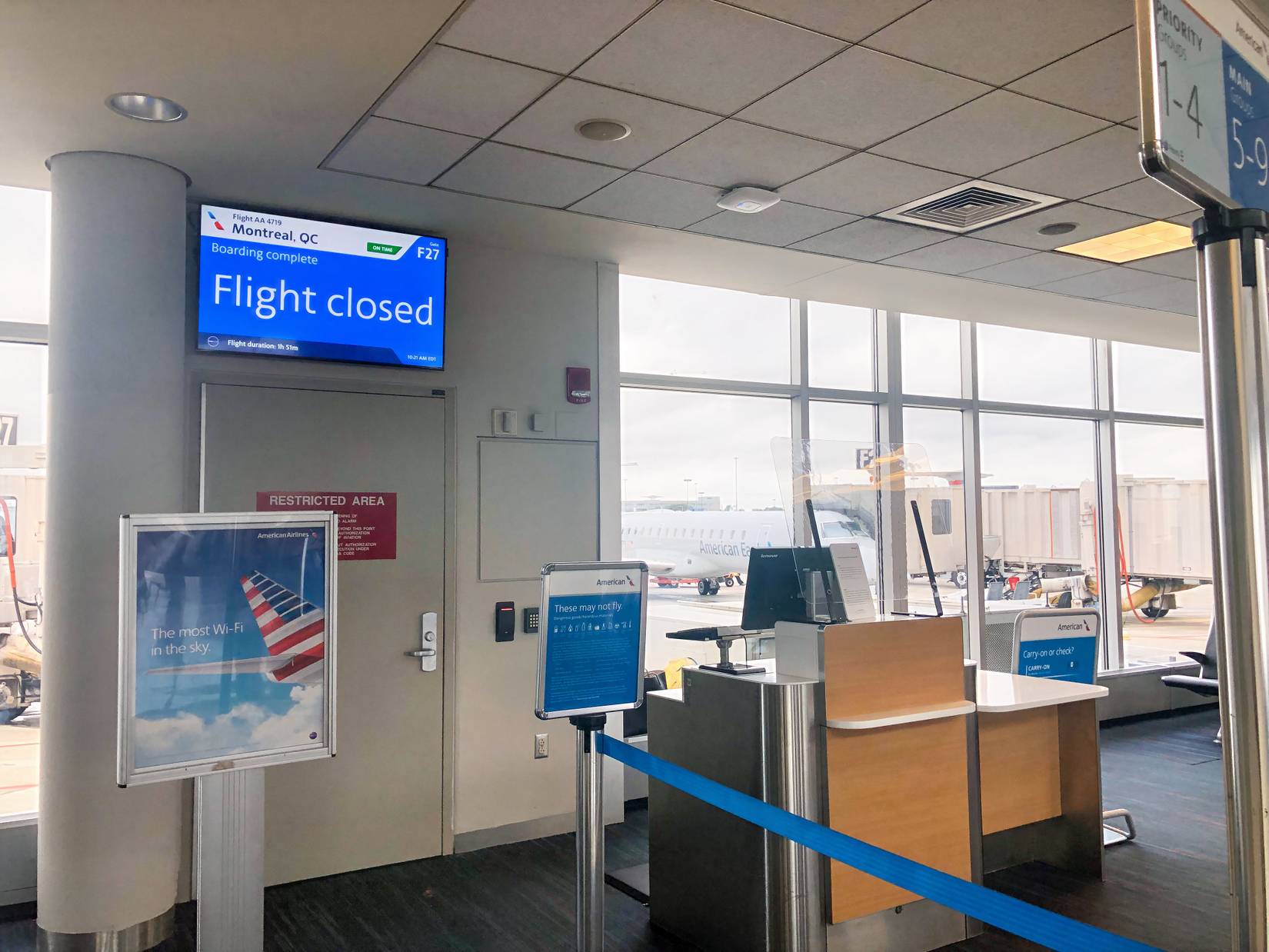 American Airlines Passenger Catches Concerning Pre-Flight Repair As ...