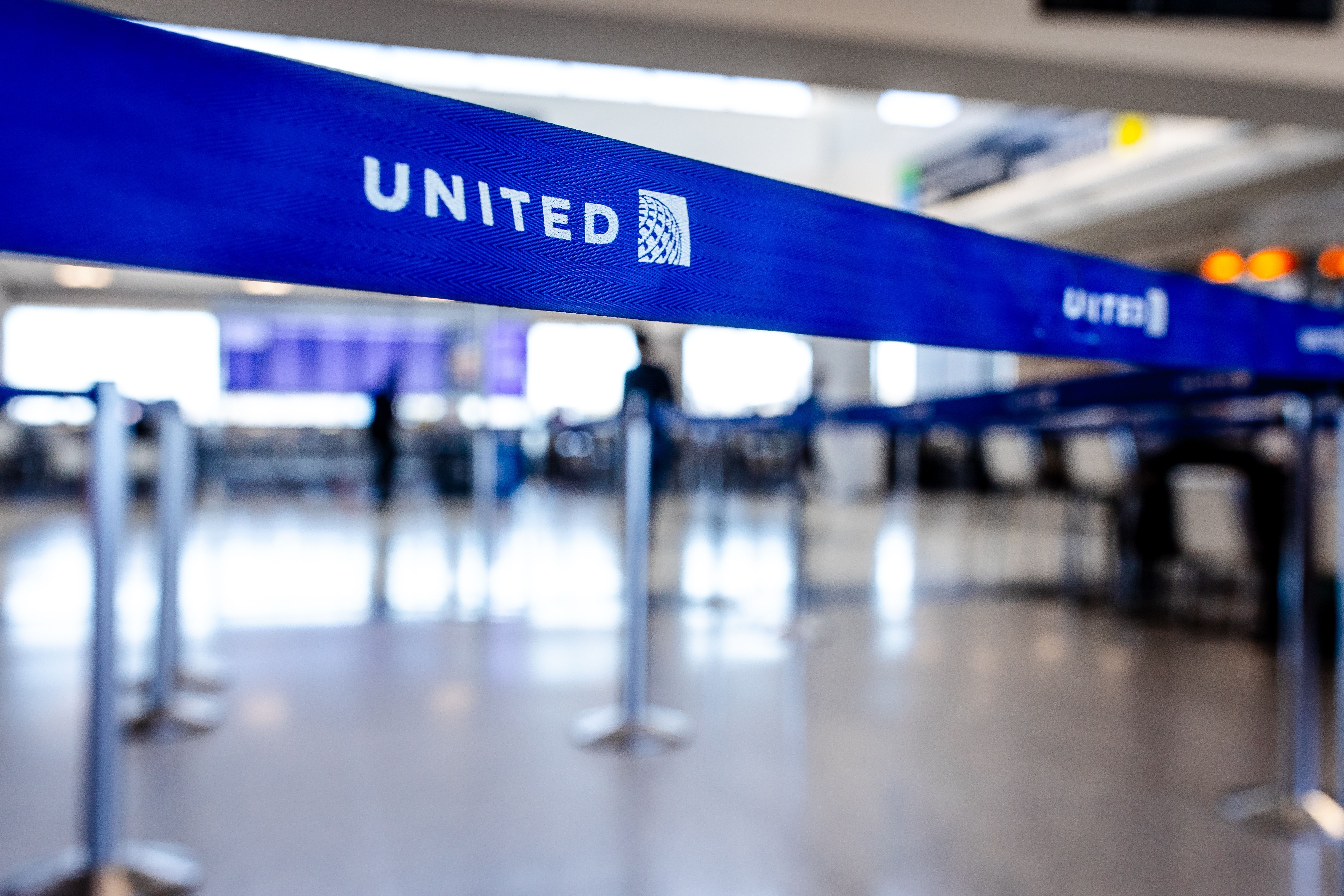 United Airlines Flight 380 To Chicago Diverted Due To Bomb Threat In