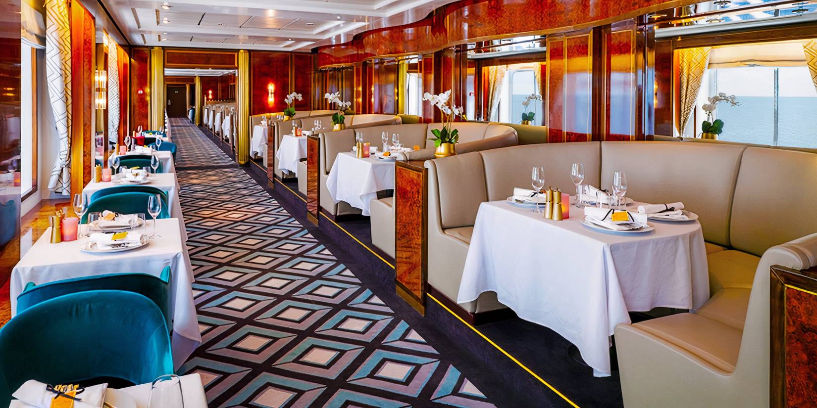 Le Bistro Norwegian Sky