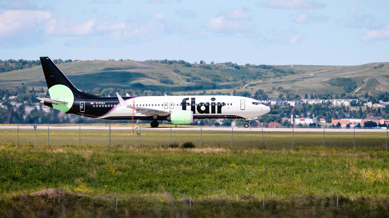 Canadian Snowbirds Get Another Way To Avoid The U.S. As Flair Airlines ...