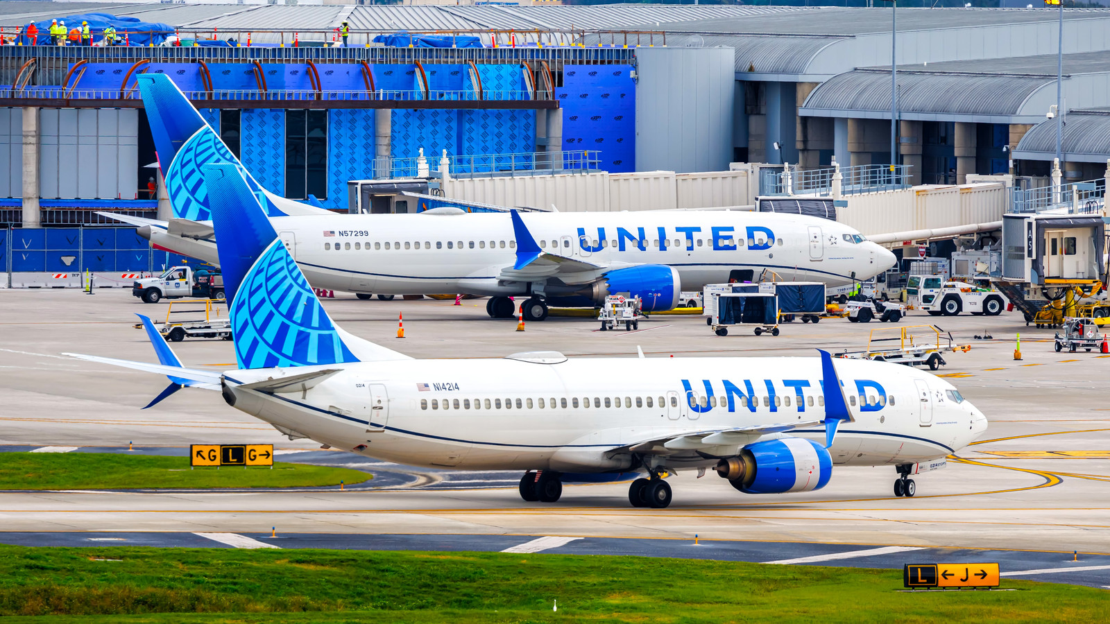 United Airlines Passenger "Got What He Deserved" After Bragging About Affording First Class Thanks To Trump