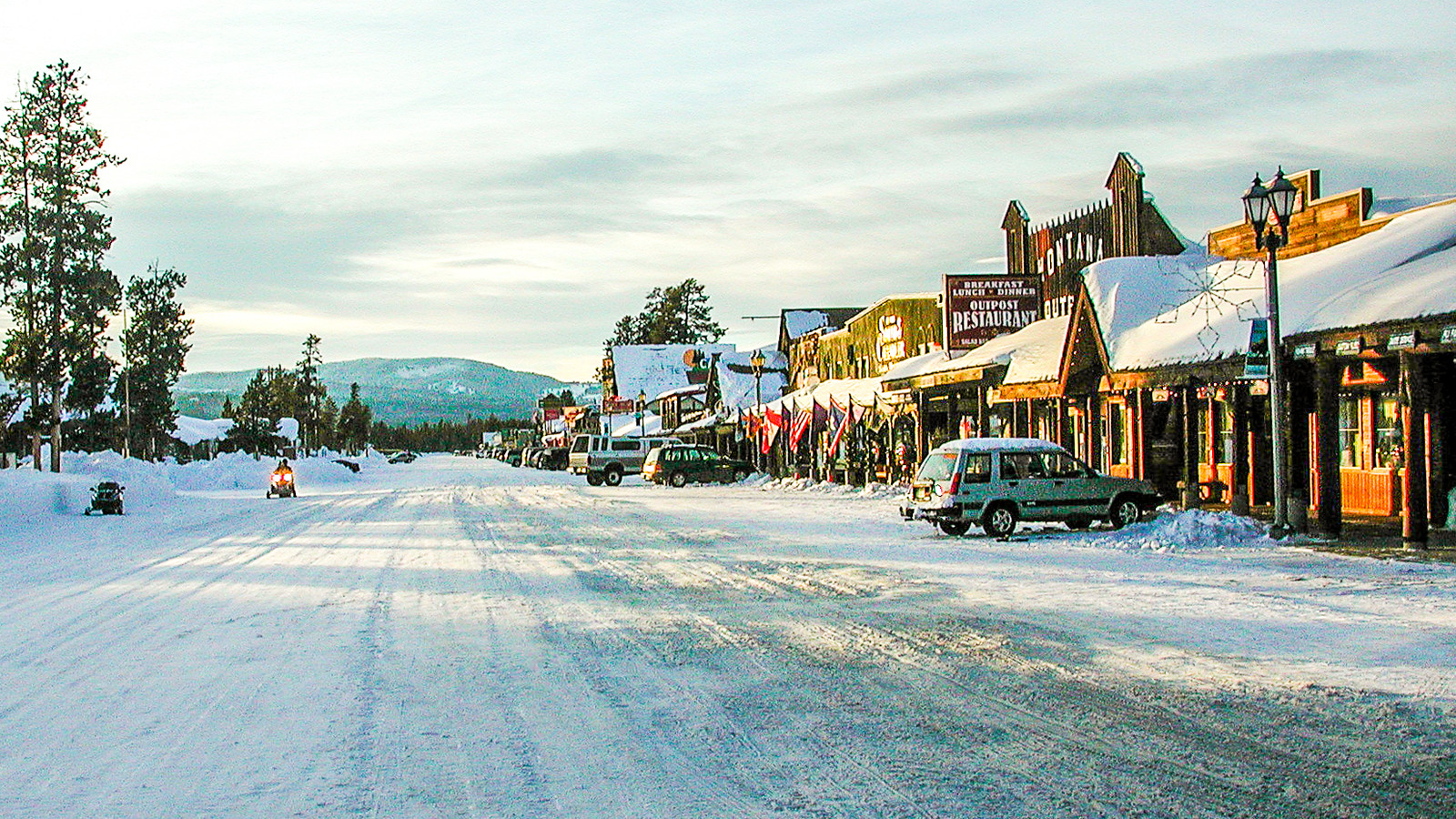 Yellowstone National Park Faces Cancellations As NPS Warning Comes True Due To Bizarre Phenomenon