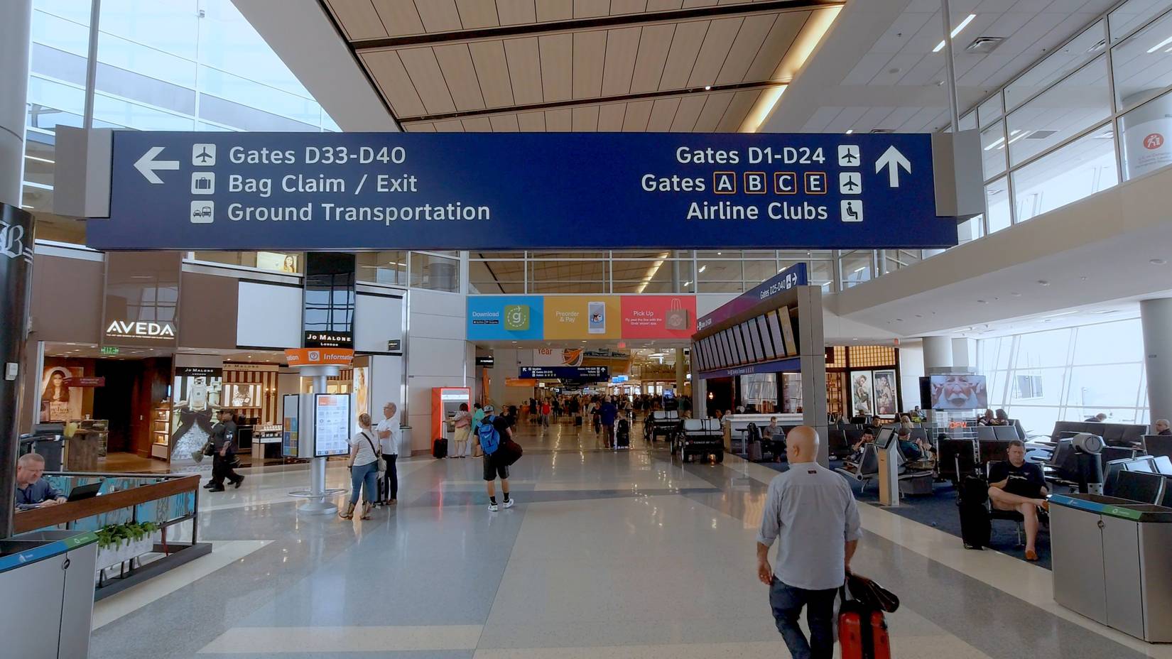 Puertas de embarque en el aeropuerto de Dallas-Fort Worth en Dallas, TX, Texas, Estados Unidos.