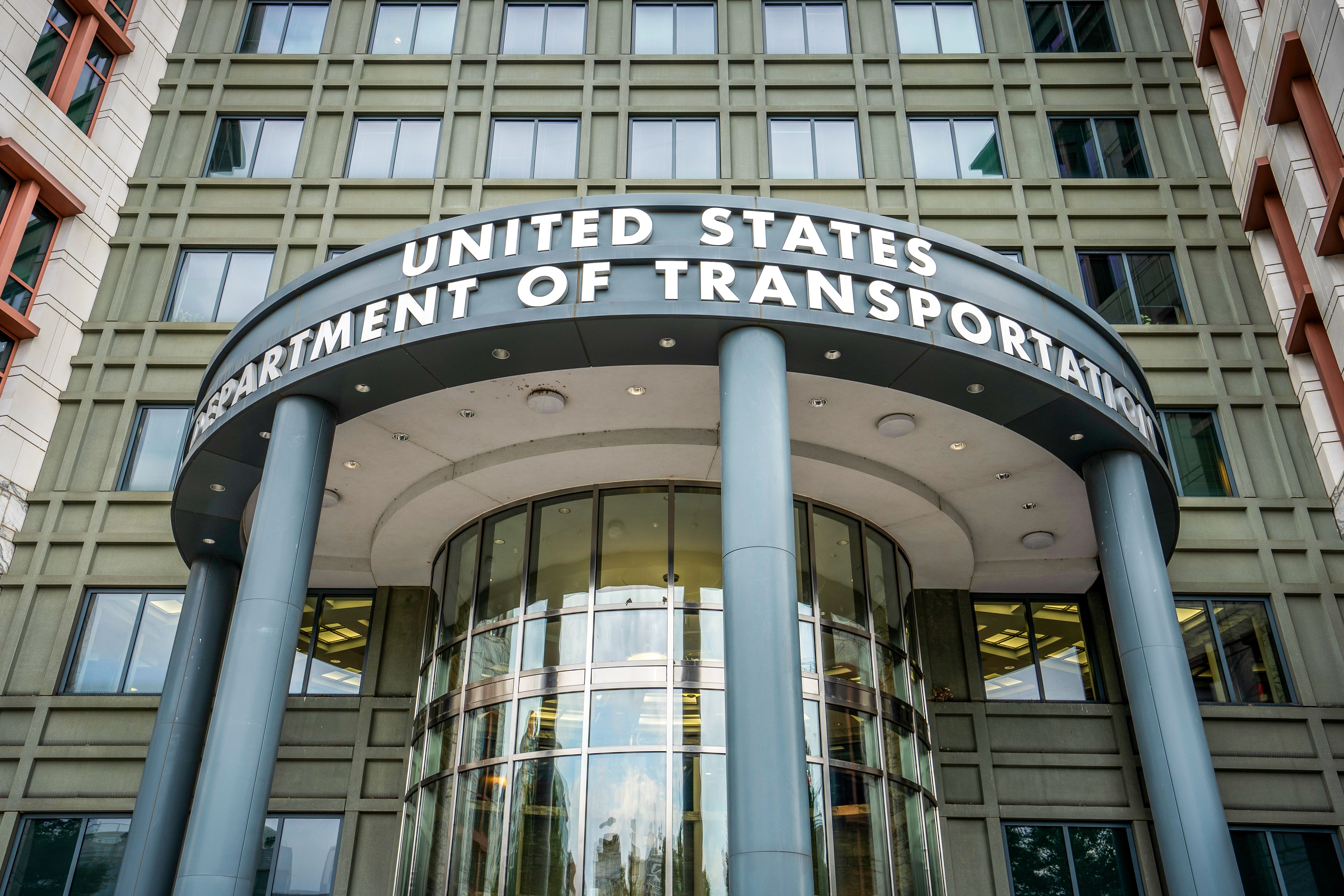 Airline Employee Who Leaked U.S. Traveler Data Was Paid With Their Confiscated Cash