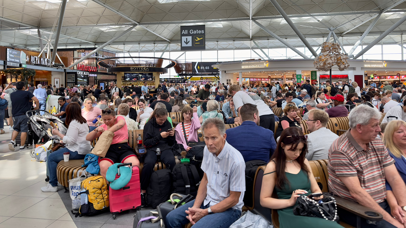 U.S. Travelers Warned Of Flight Cancellations In European Destinations And New "Do Not Travel" Advisories