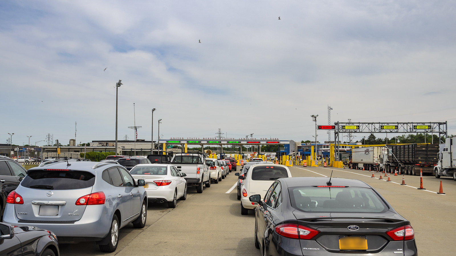 U.S. Government Accused Of Violating Canadian Travelers' Border Rights Following Canada’s U.S. Travel Advisory Update