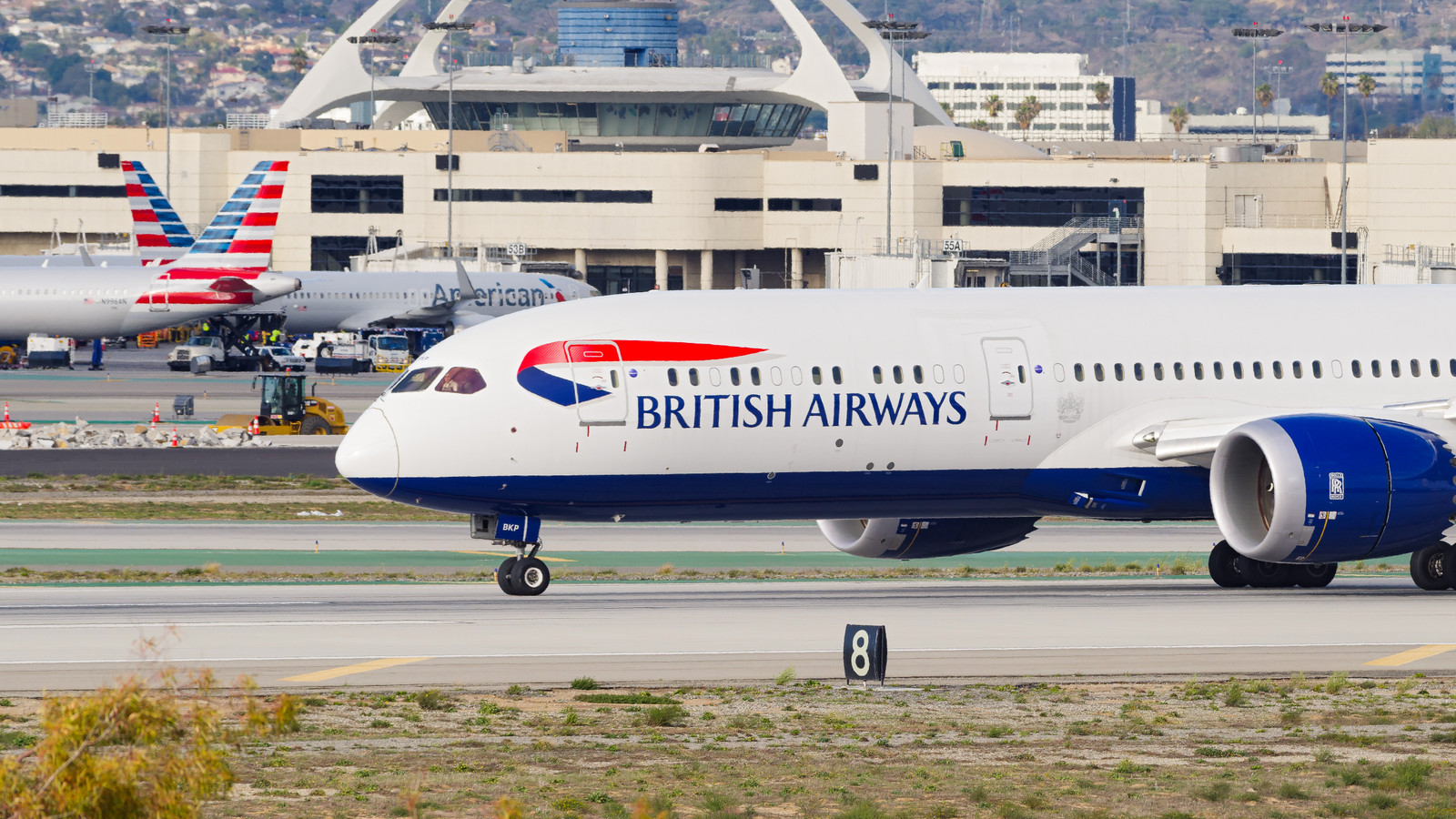 British Airways' U.S. Flights Now Legally Defy FAA Rules After Electronic Device Ban Removal
