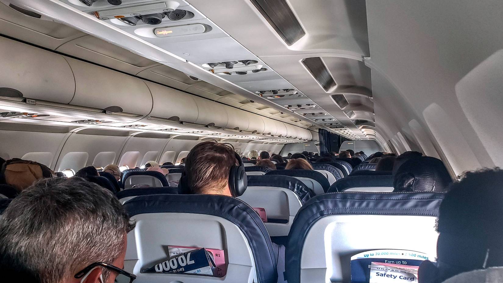 I m Not Following The Rules American Airlines Passenger Removed i-m-not-following-the-rules-american-airlines-passenger-removed
