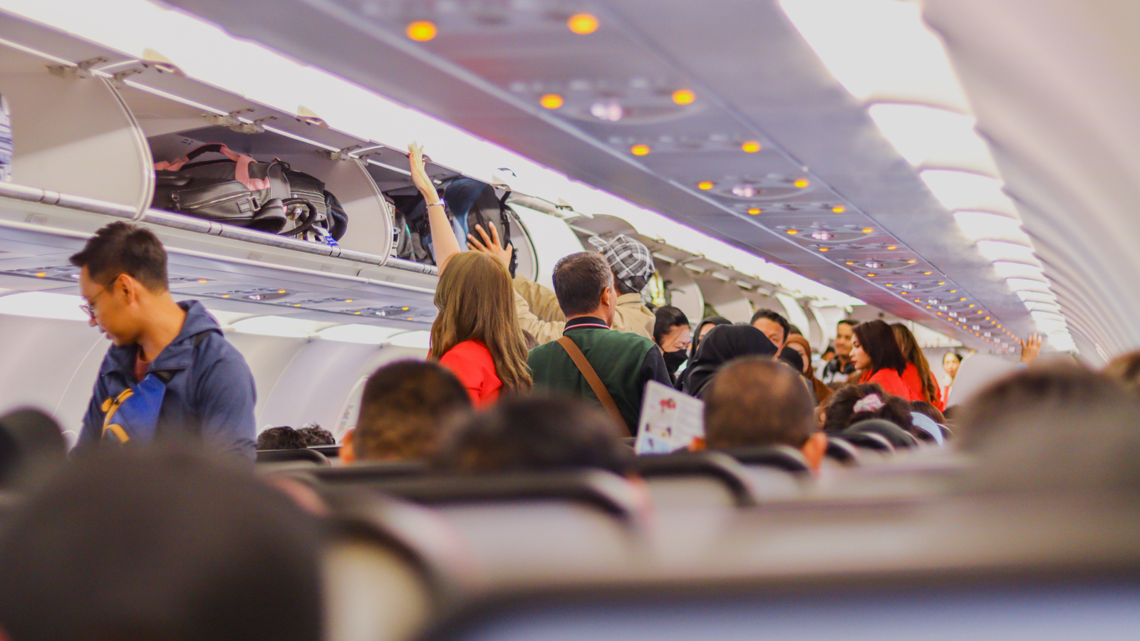 Travel Experts Reveal Some U.S. Travelers Are Paying Higher Flight Prices Than Others Over Spring Break