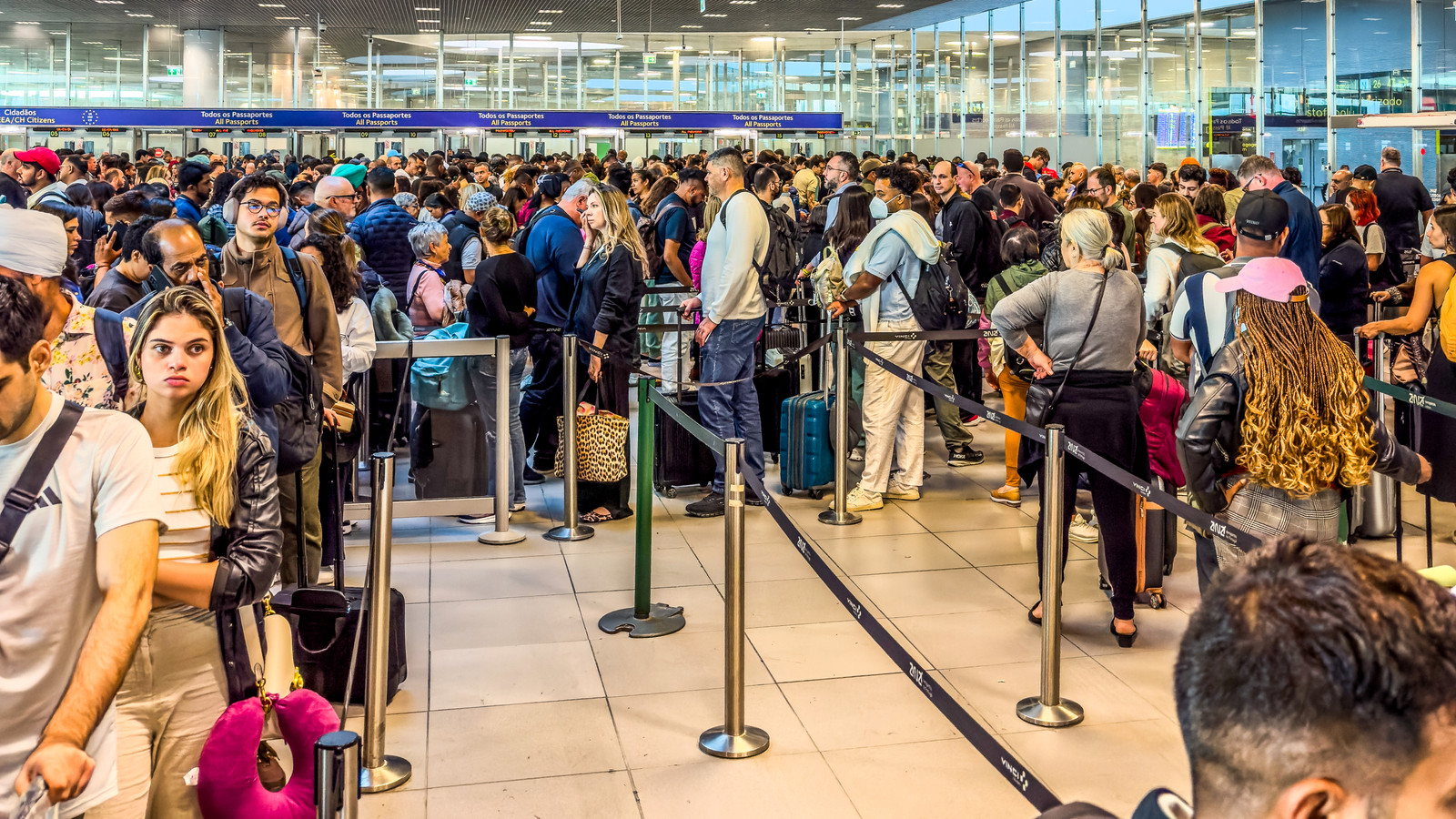 American Tourists Urged To Submit Photos And Passports Before Travel To Avoid 4-Hour Airport Lines In Europe