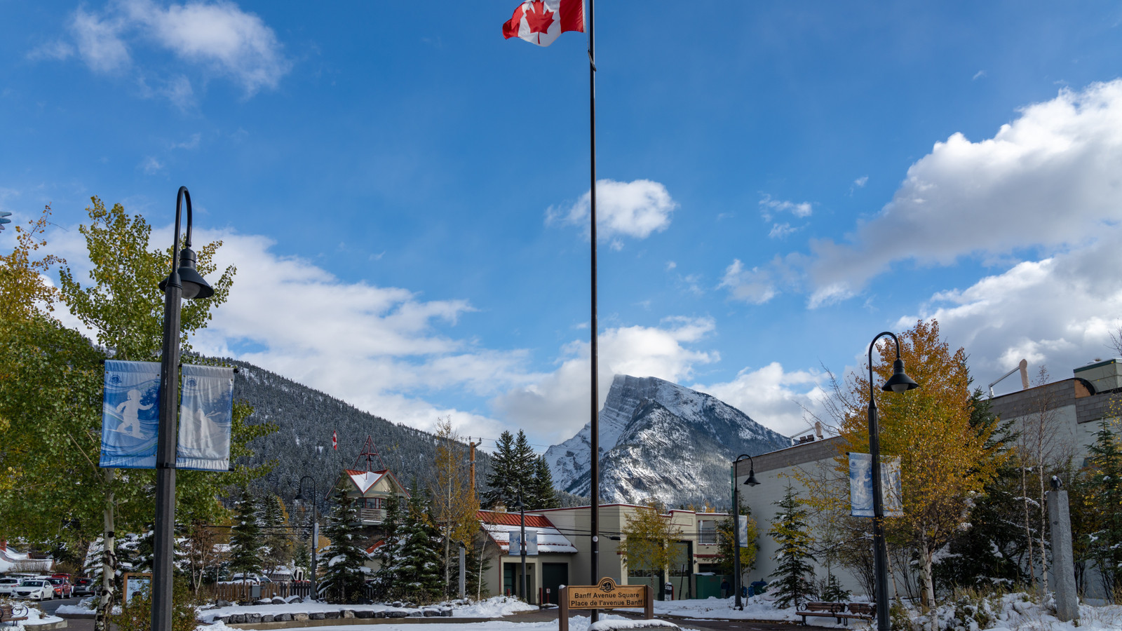 Canada's Most Popular National Park Issues Clothing Warning To Visitors Over Dramatic Mountain Weather Changes