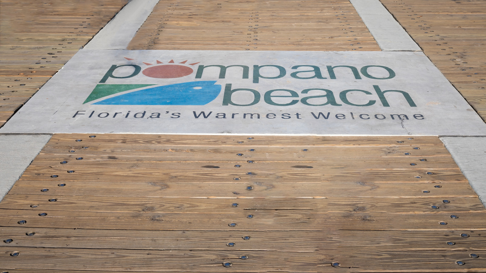 Canadian Snowbird Rejects Border Battle And Launches Heartfelt Campaign To Retire A 92-Year-Old Florida Woman: GoFundMe Page Unites Canada And The U.S.