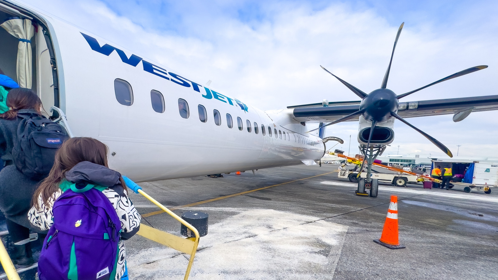 WestJet's "Invented Policy" Disrupts More Bookings: Family Forced To Cancel Flight To Mexico